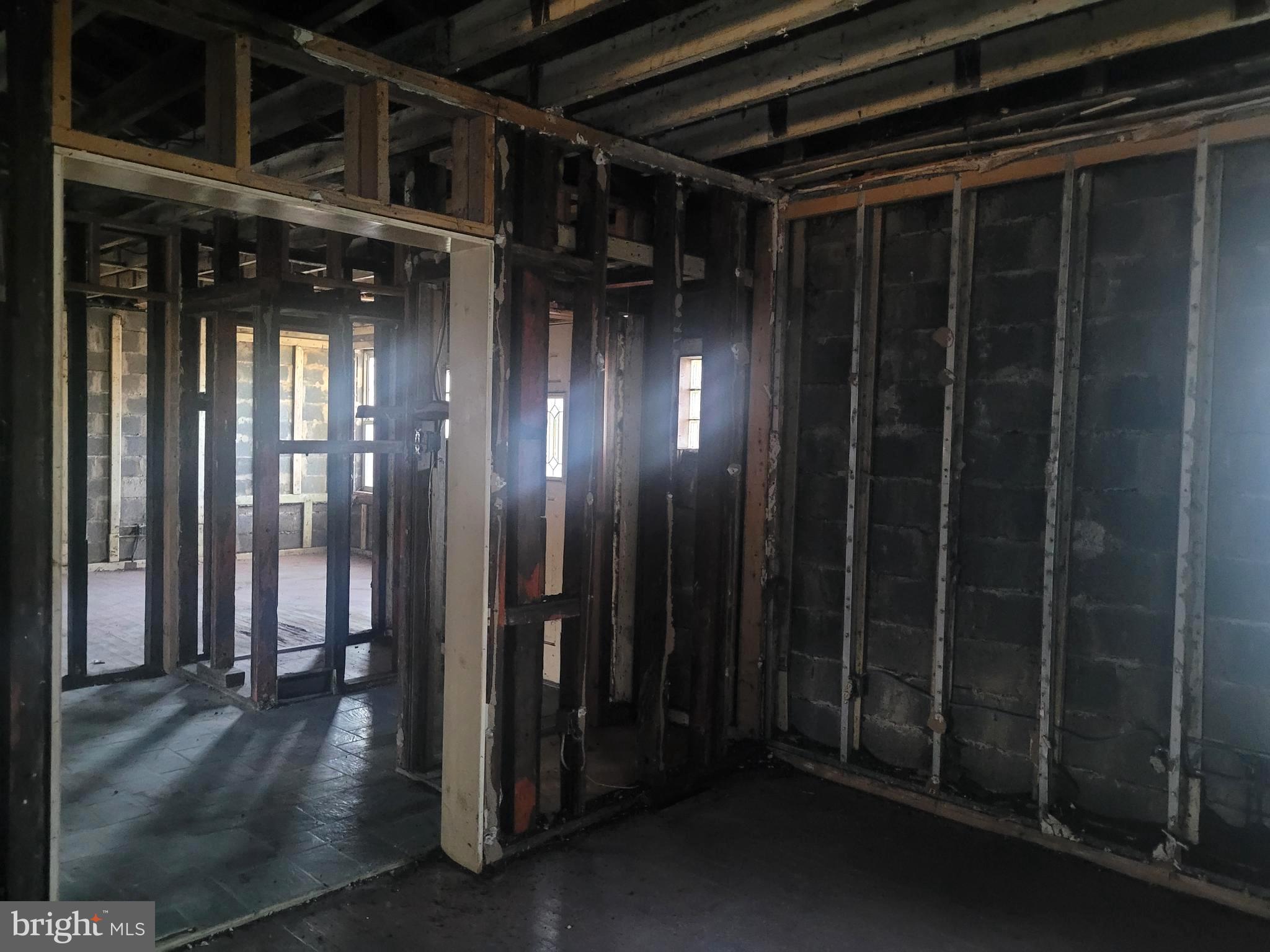 JENKINTOWN - Residential