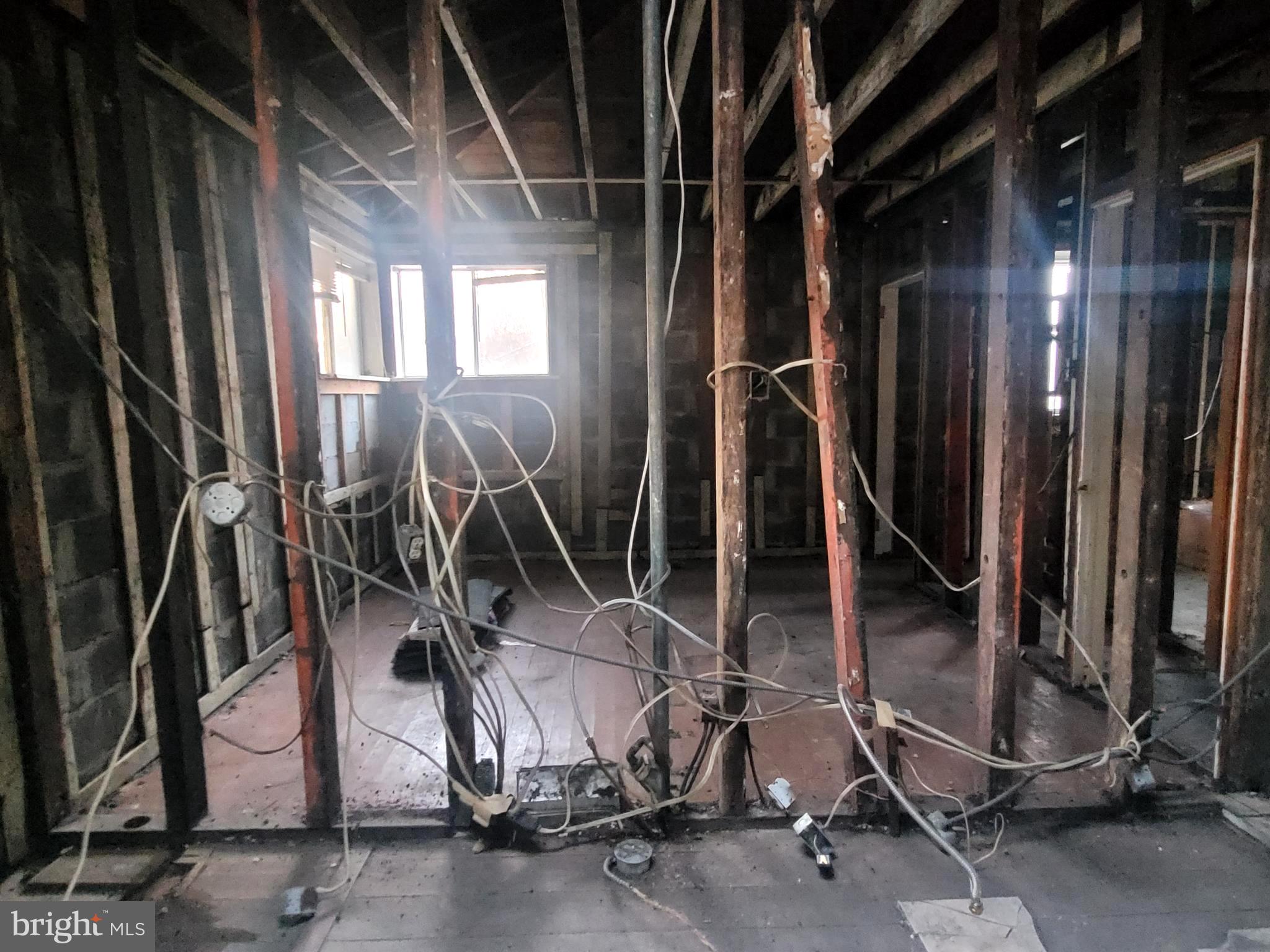 JENKINTOWN - Residential