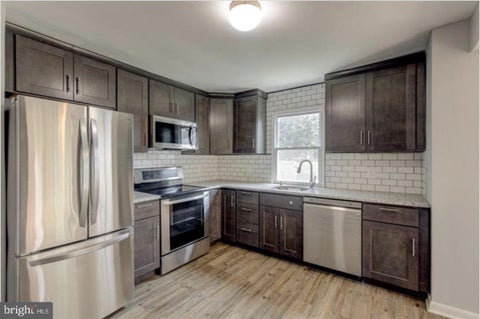 Condo For Rent - 4022 Joshua Rd #APARTMENT<br/> Montgomery County, LAFAYETTE HILL, PA 19444