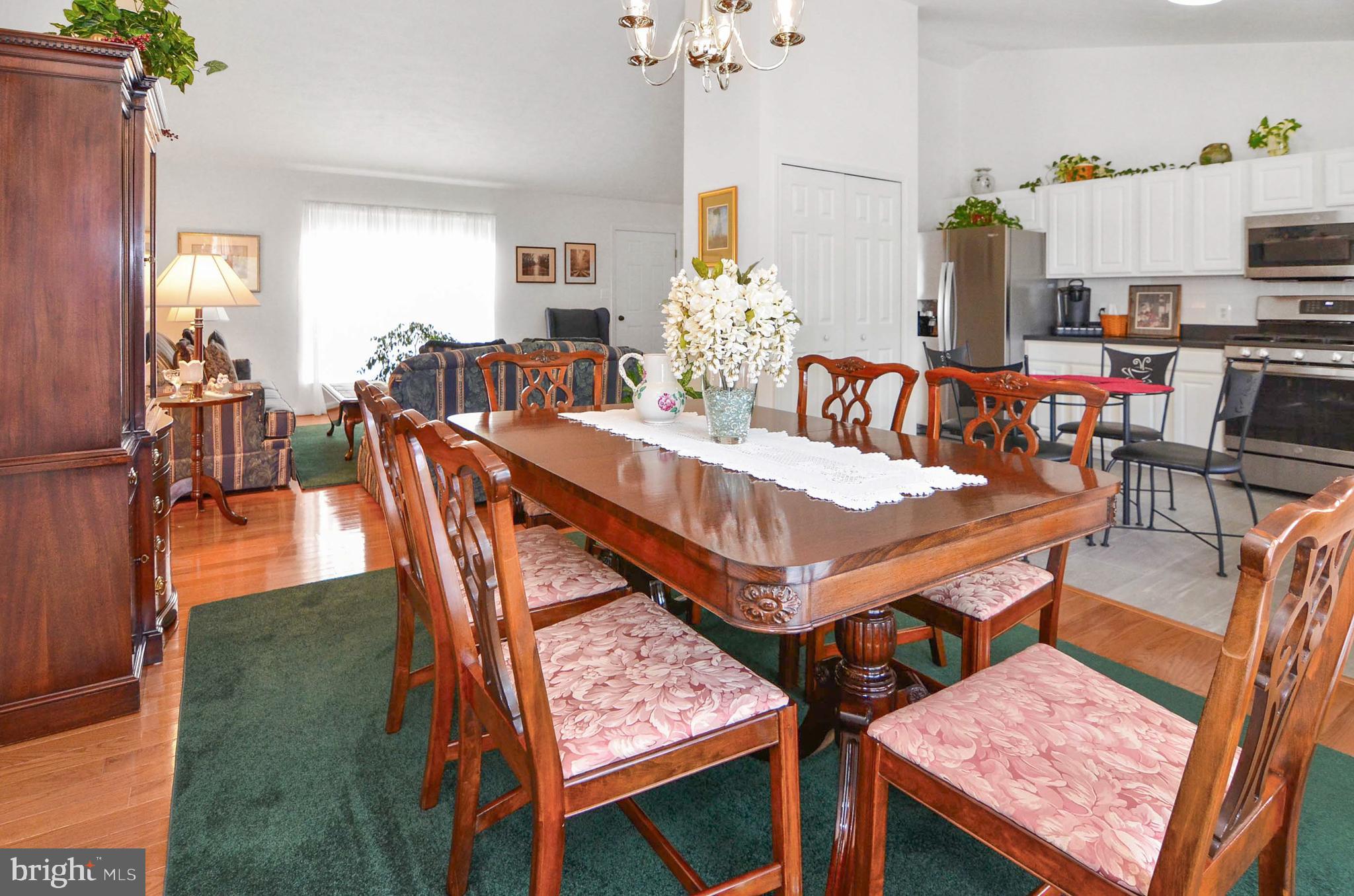 BEACHWOOD ESTATES - Residential