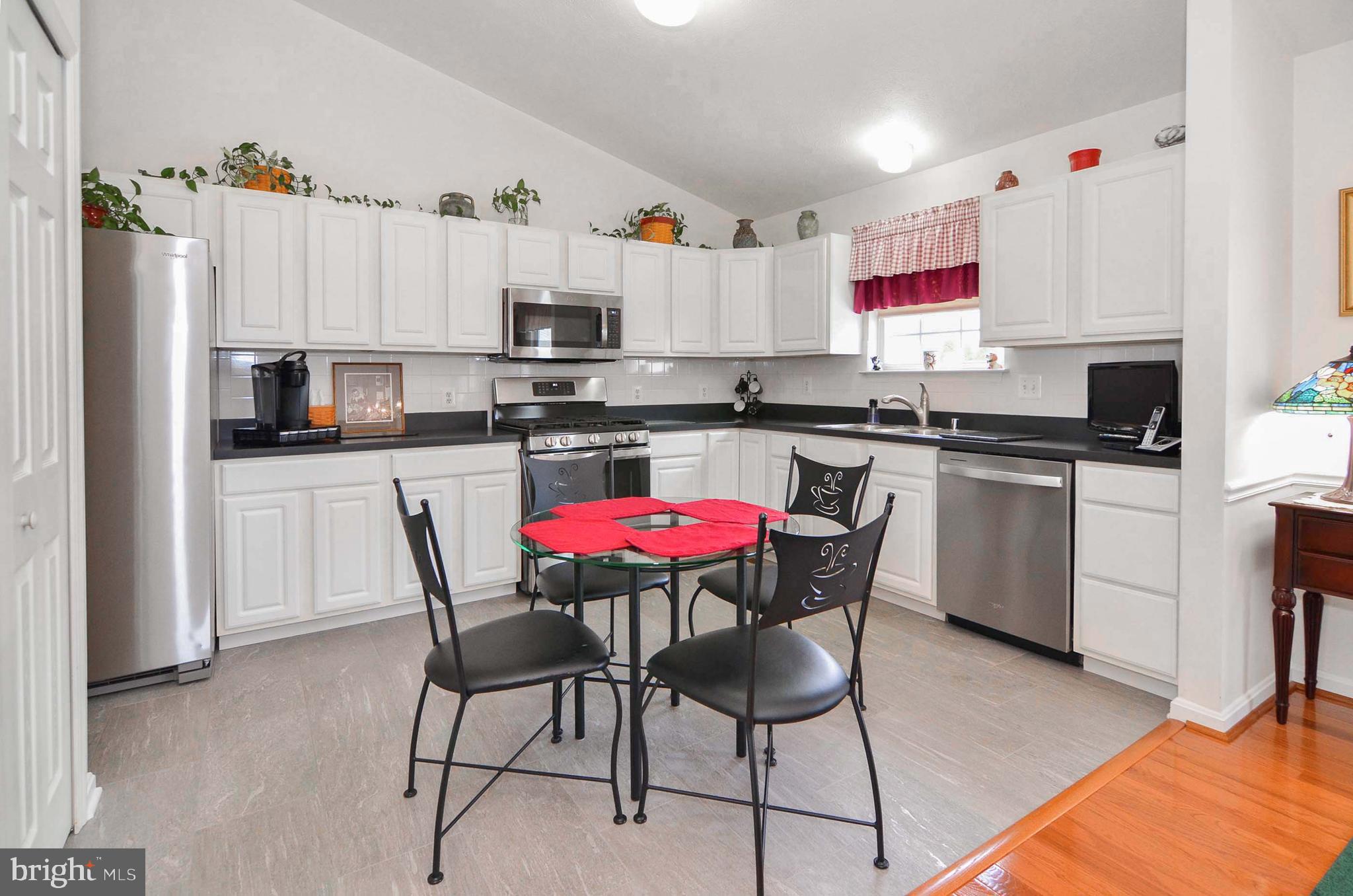 BEACHWOOD ESTATES - Residential