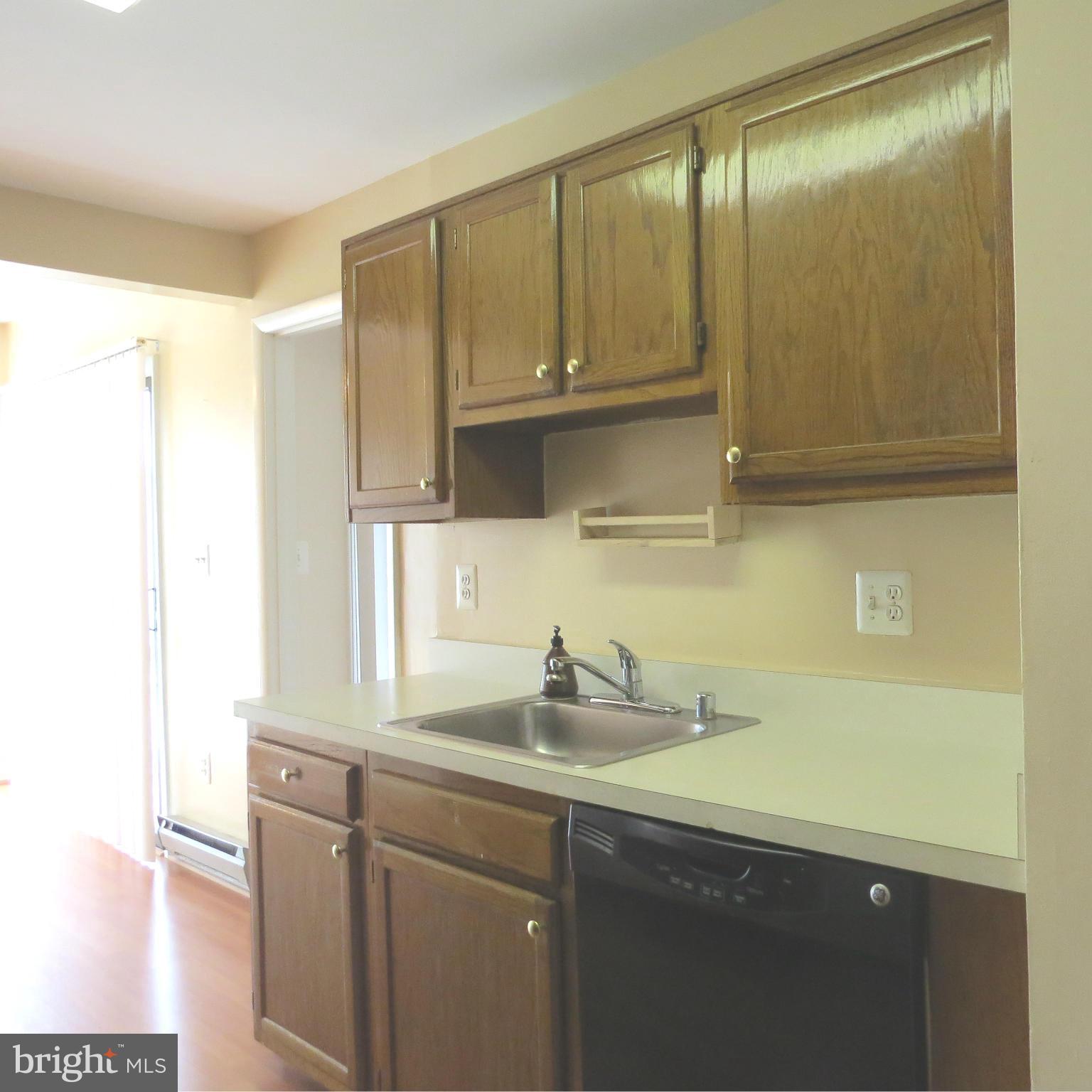 PARK OVERLOOK - Residential Lease