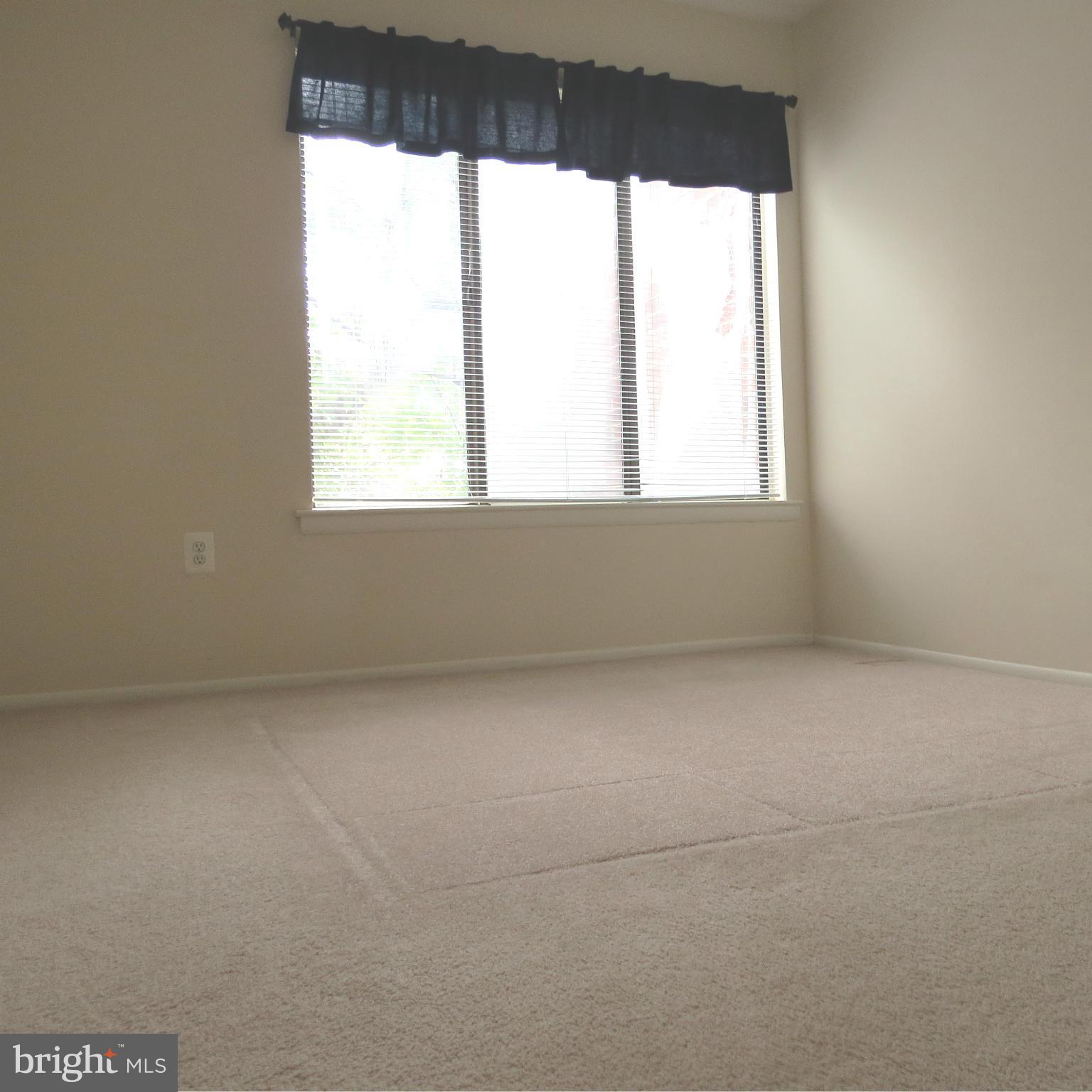 PARK OVERLOOK - Residential Lease