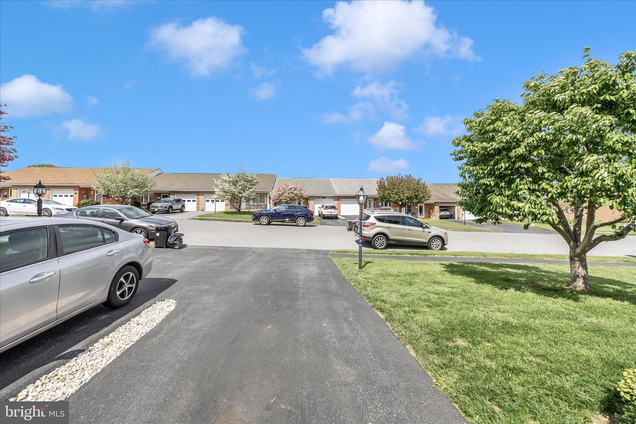 SOUTH POINTE - Residential