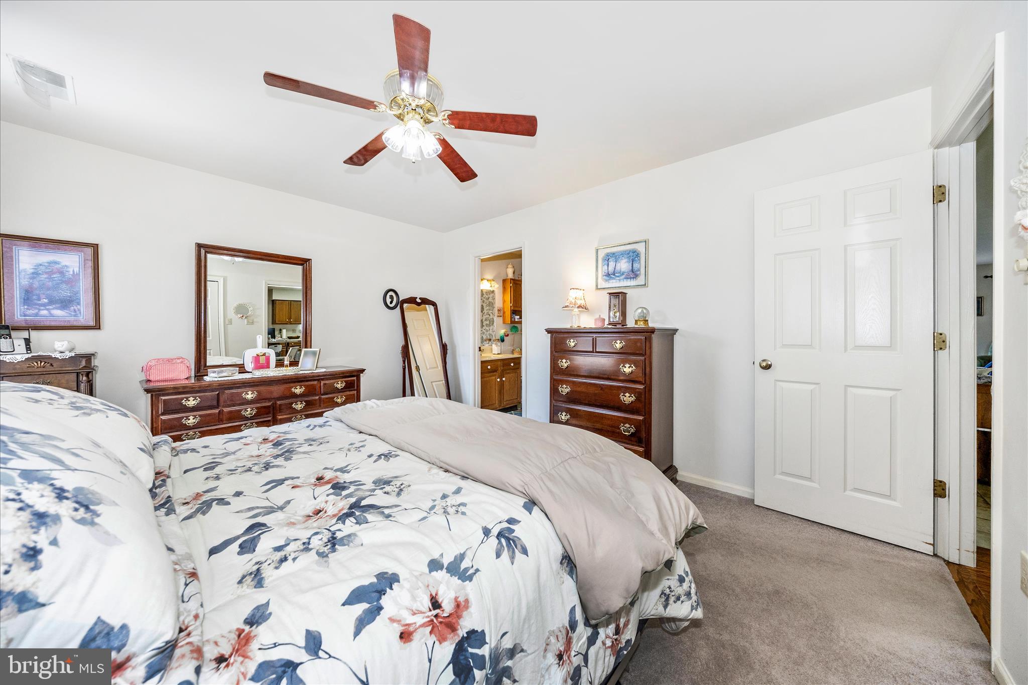 SOUTH POINTE - Residential