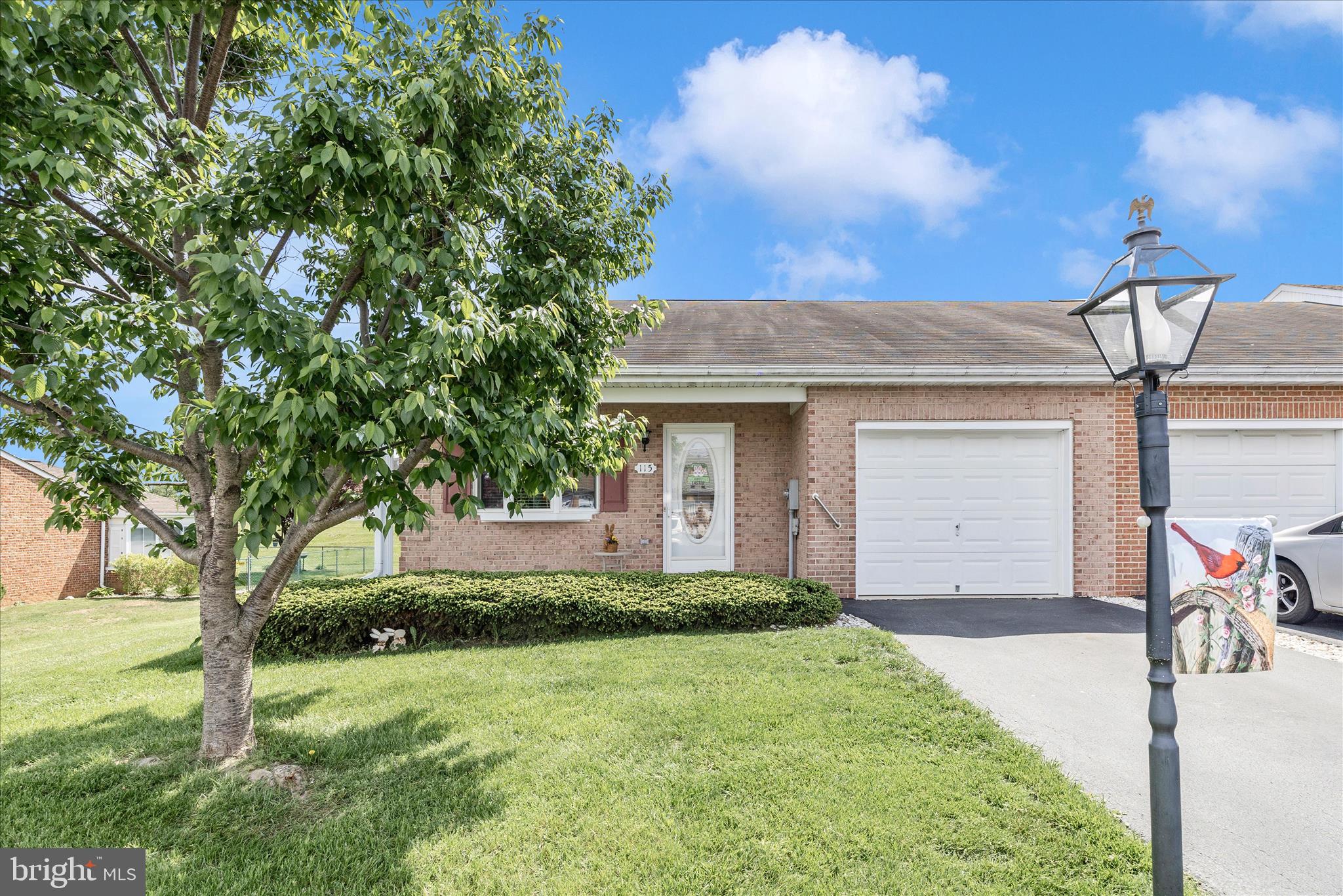 SOUTH POINTE - Residential