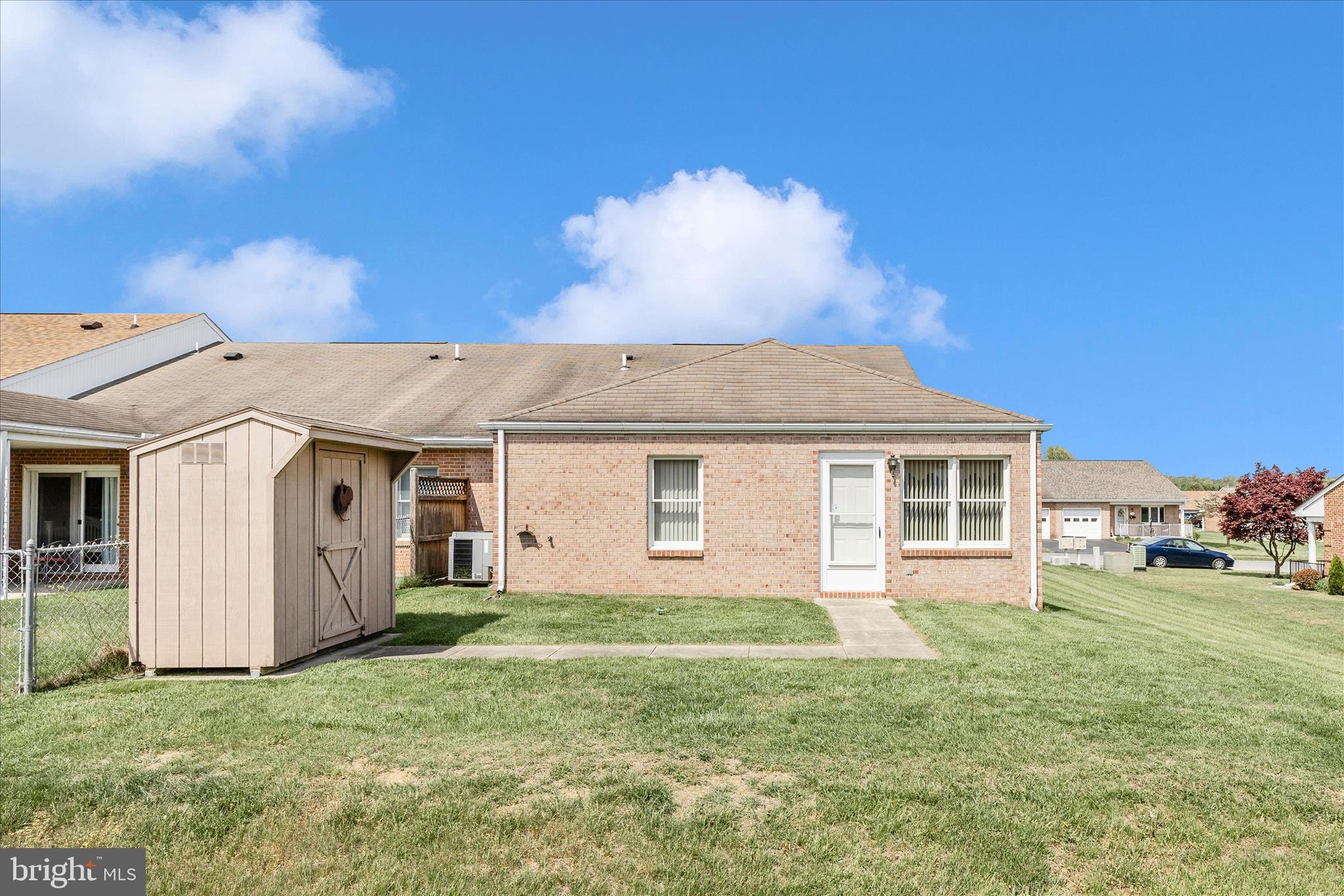 SOUTH POINTE - Residential