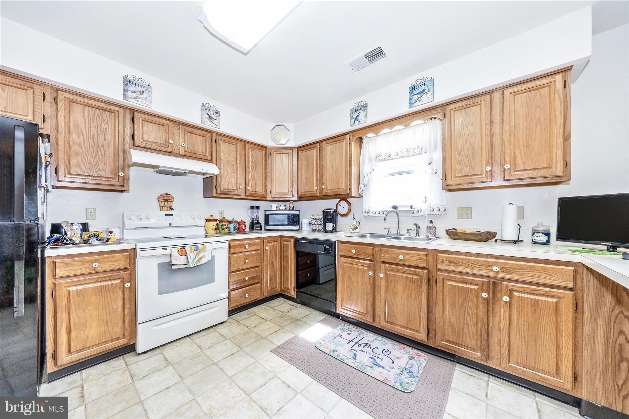 SOUTH POINTE - Residential