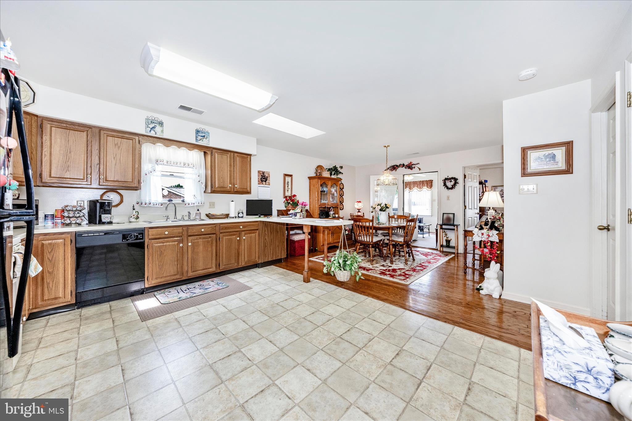 SOUTH POINTE - Residential