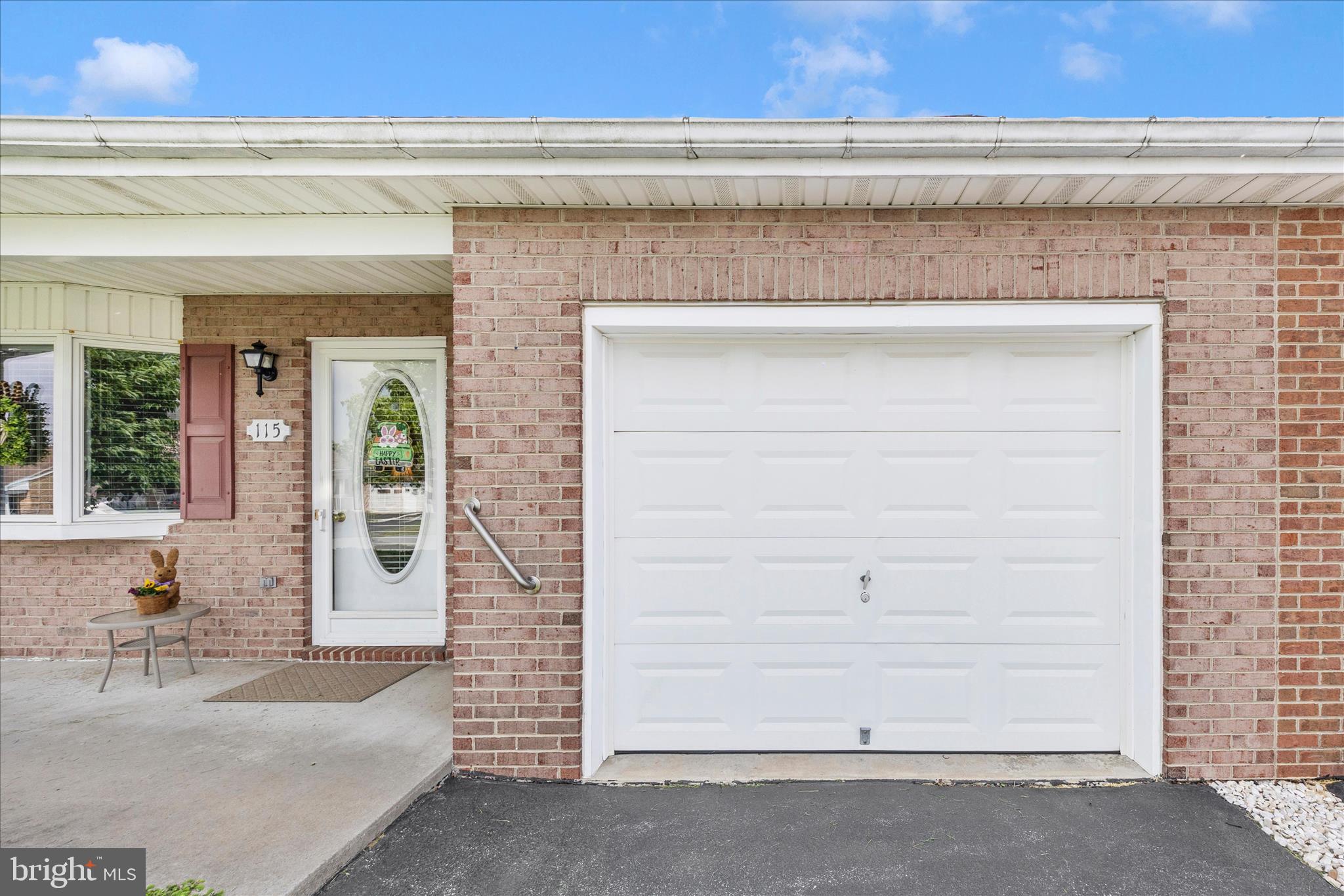 SOUTH POINTE - Residential
