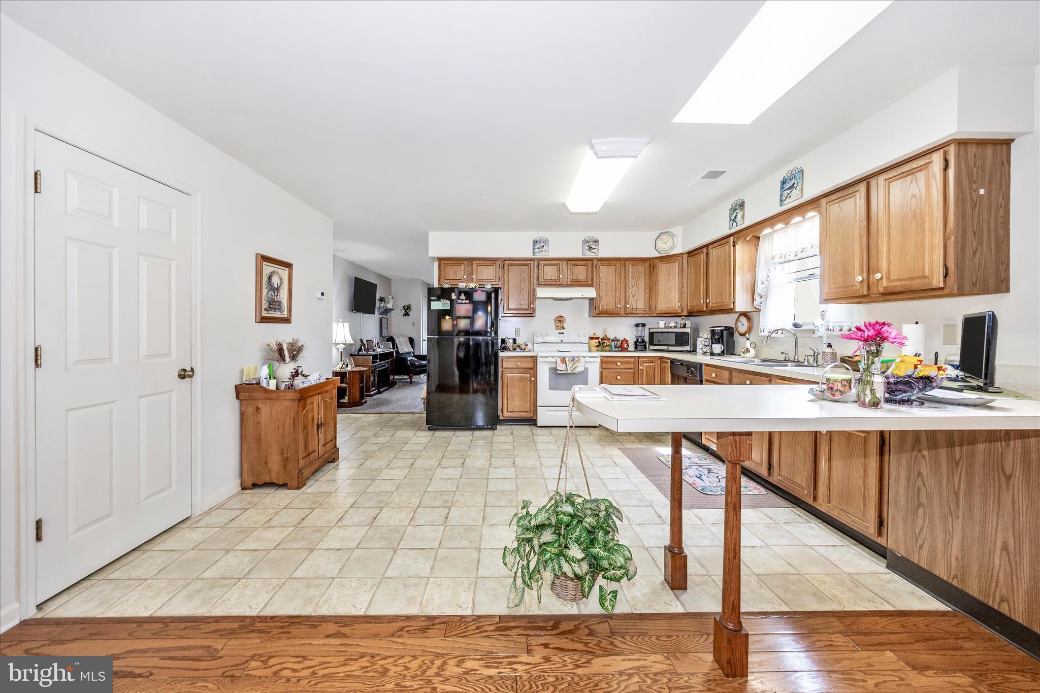 SOUTH POINTE - Residential