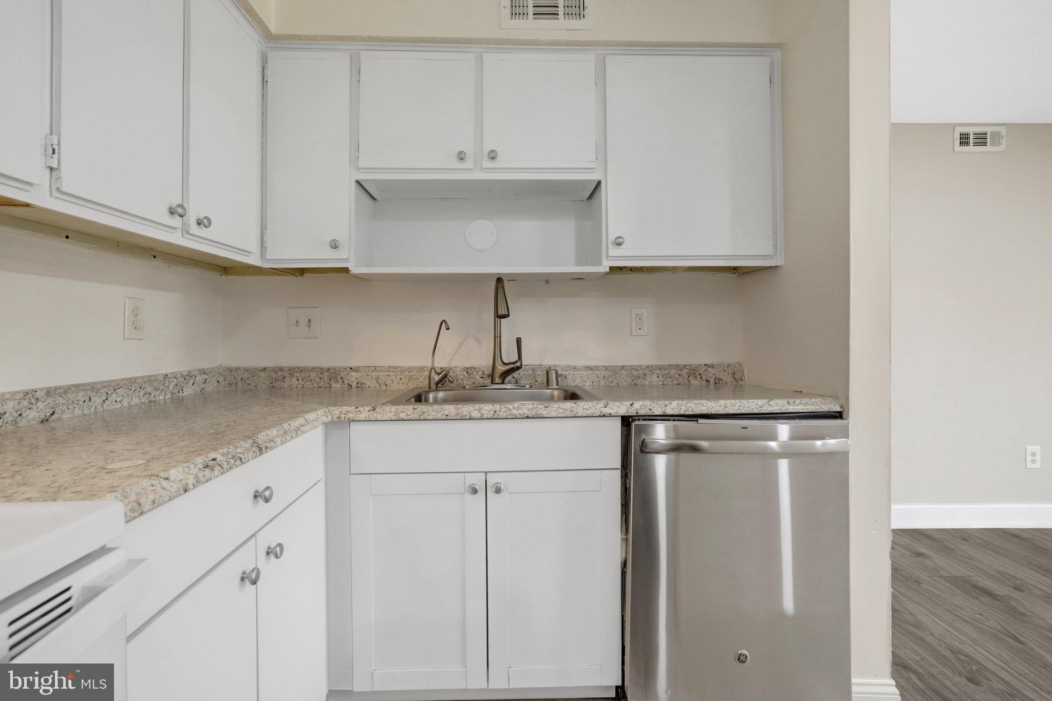 MOUNT VERNON LAKES - Residential