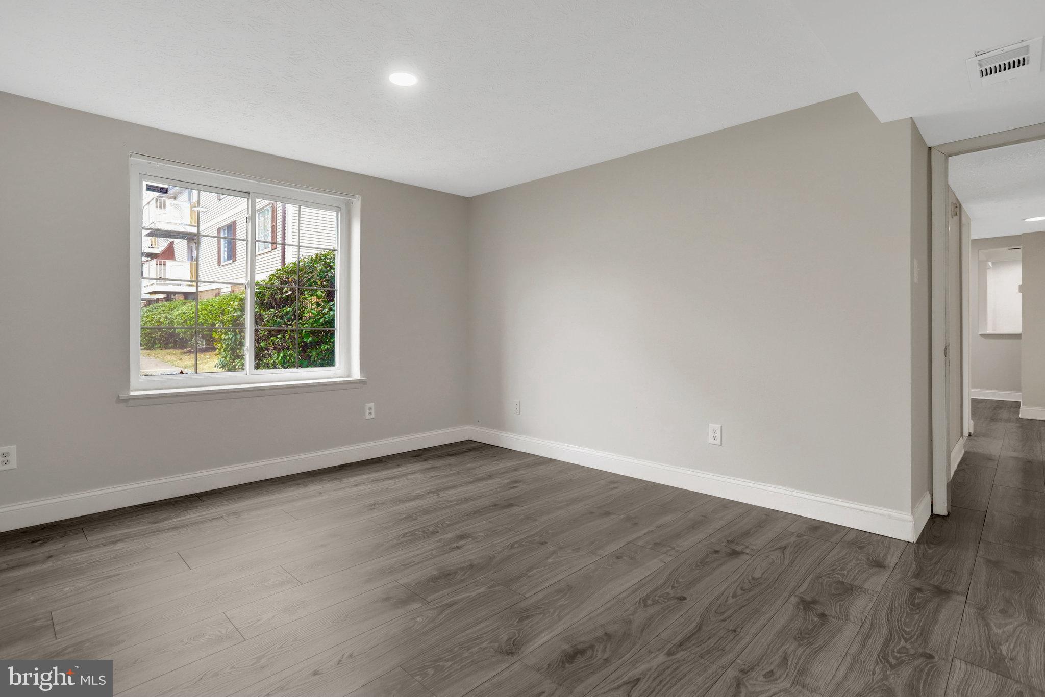 MOUNT VERNON LAKES - Residential