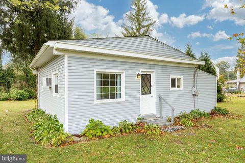 56 AMITY AVENUE DOUGLASSVILLE PA 19518
