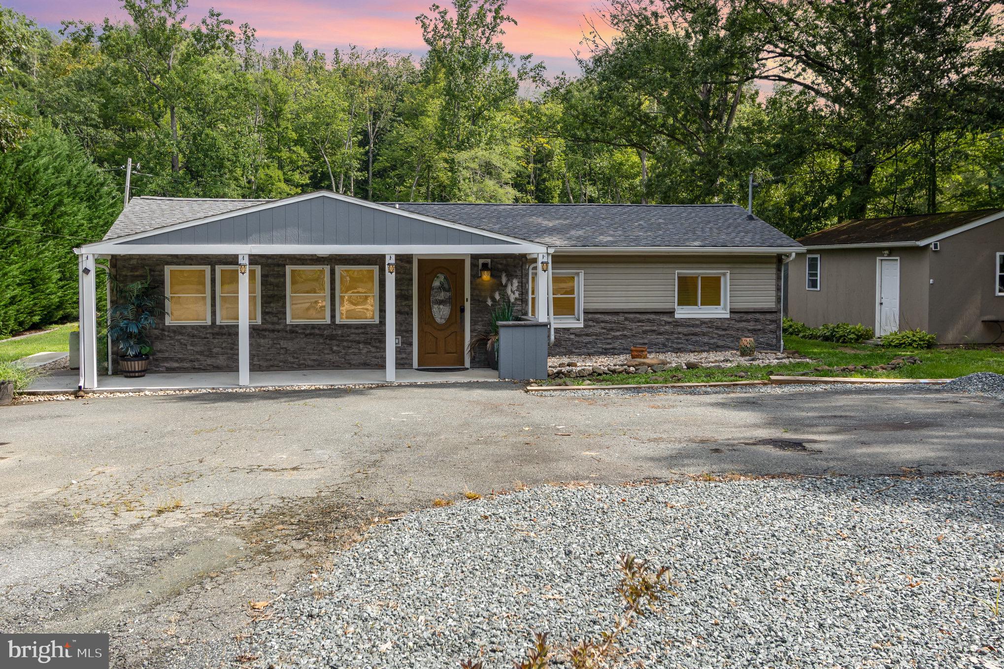 1507 TOWER ROAD