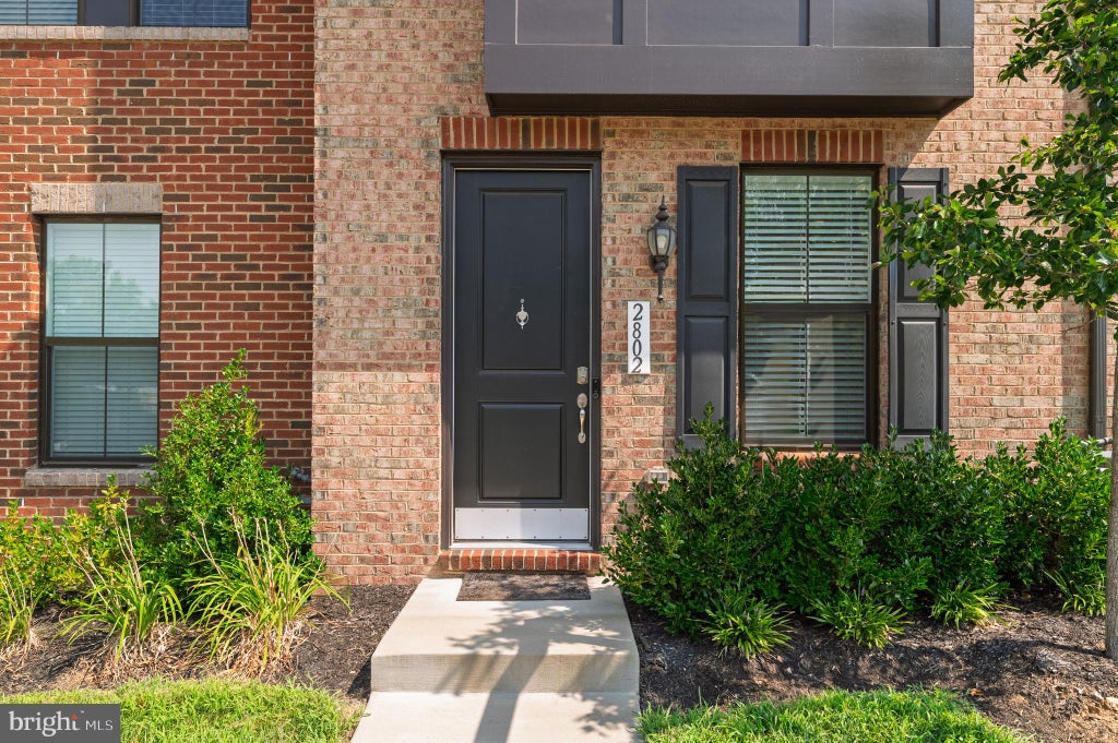 Photo of 2802 Dart Drive, ALEXANDRIA, VA 22306 (MLS # VAFX2326952)