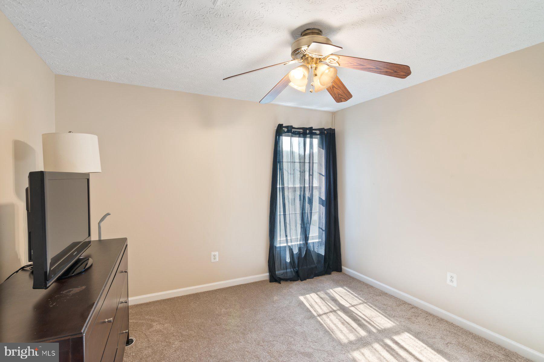 FOREST OAKS - Residential