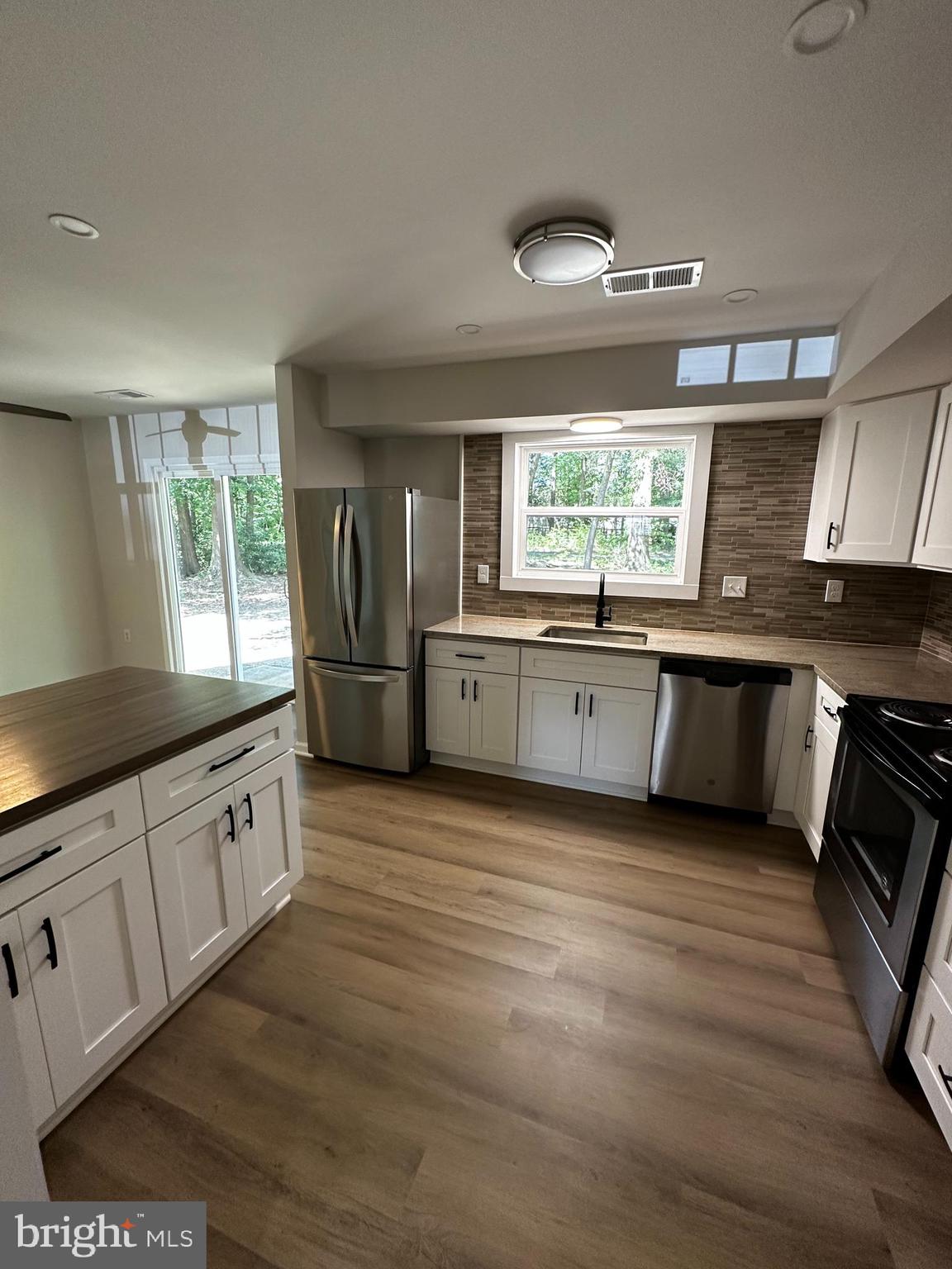 WAKEFIELD NEIGHBORHOOD - Residential