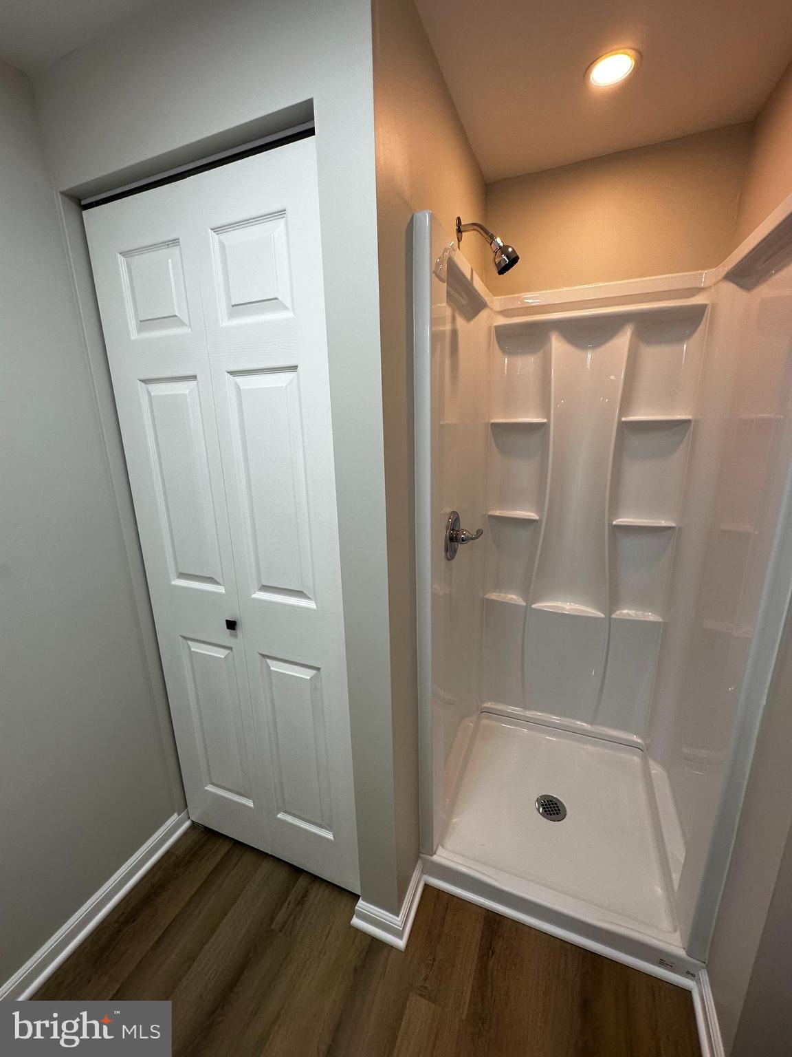 WAKEFIELD NEIGHBORHOOD - Residential