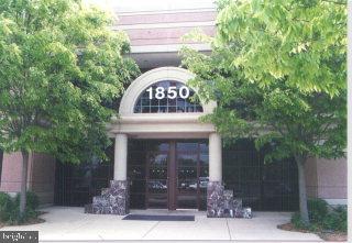 GREENFIELD CORP CENTER - Commercial Lease