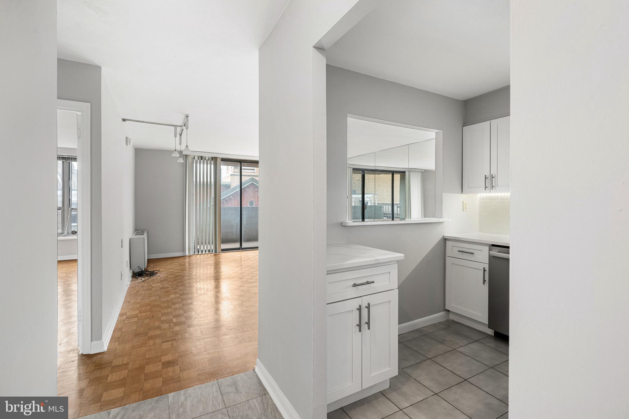 226 W RITTENHOUSE SQUARE 30 514