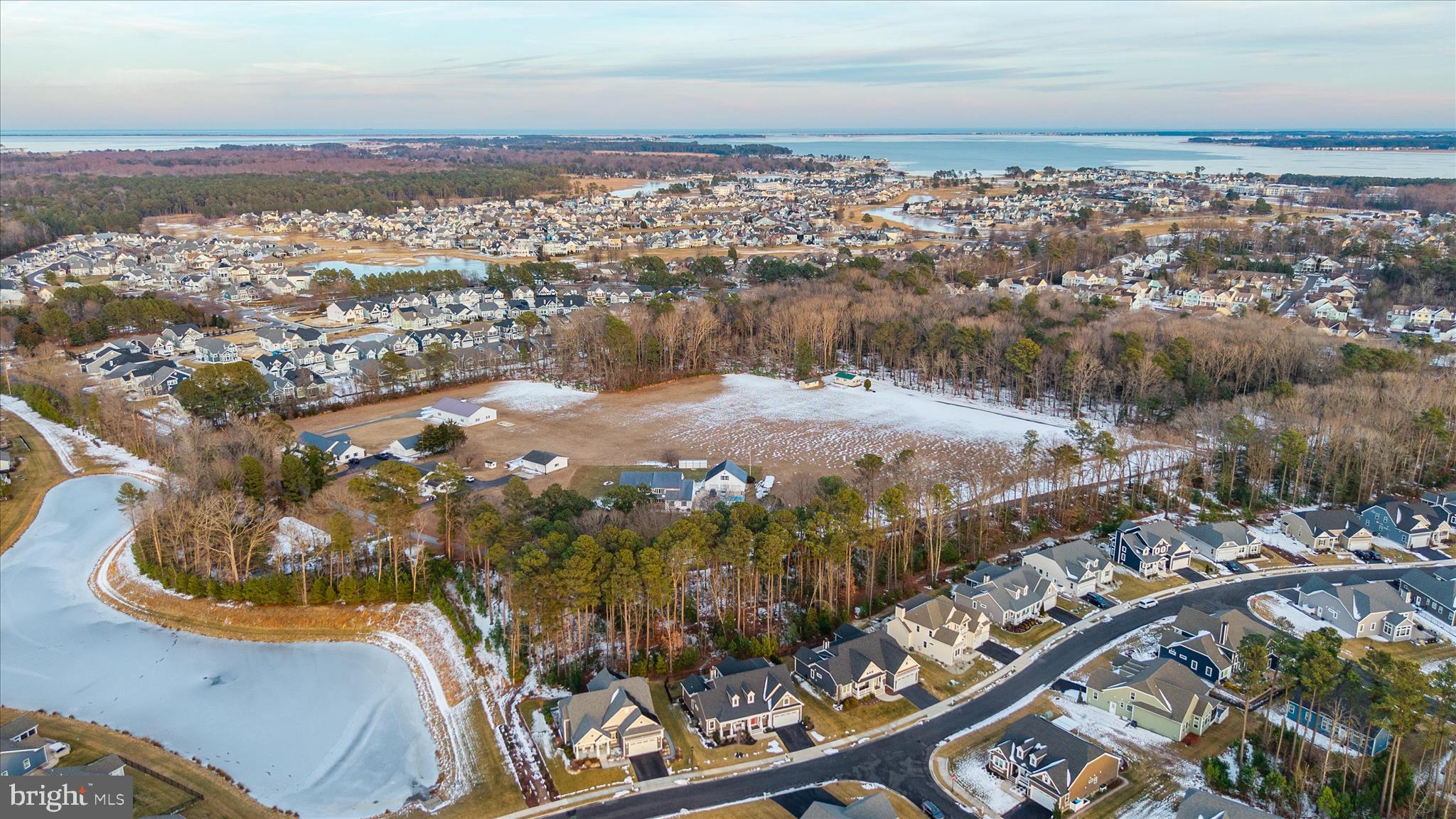 PENINSULA LAKES - Residential