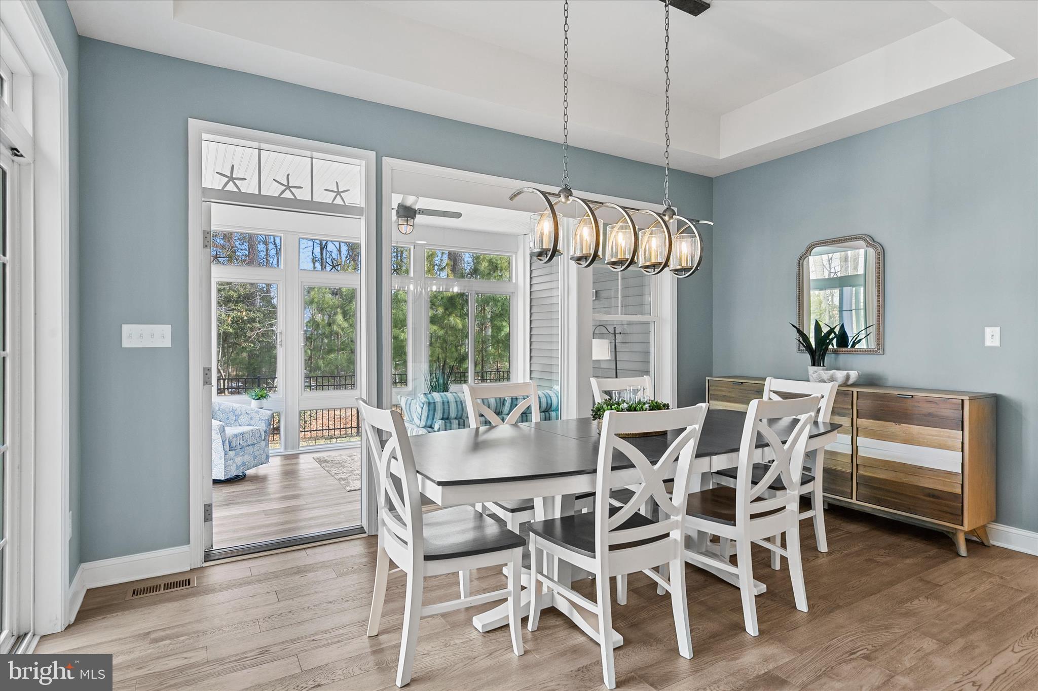 PENINSULA LAKES - Residential