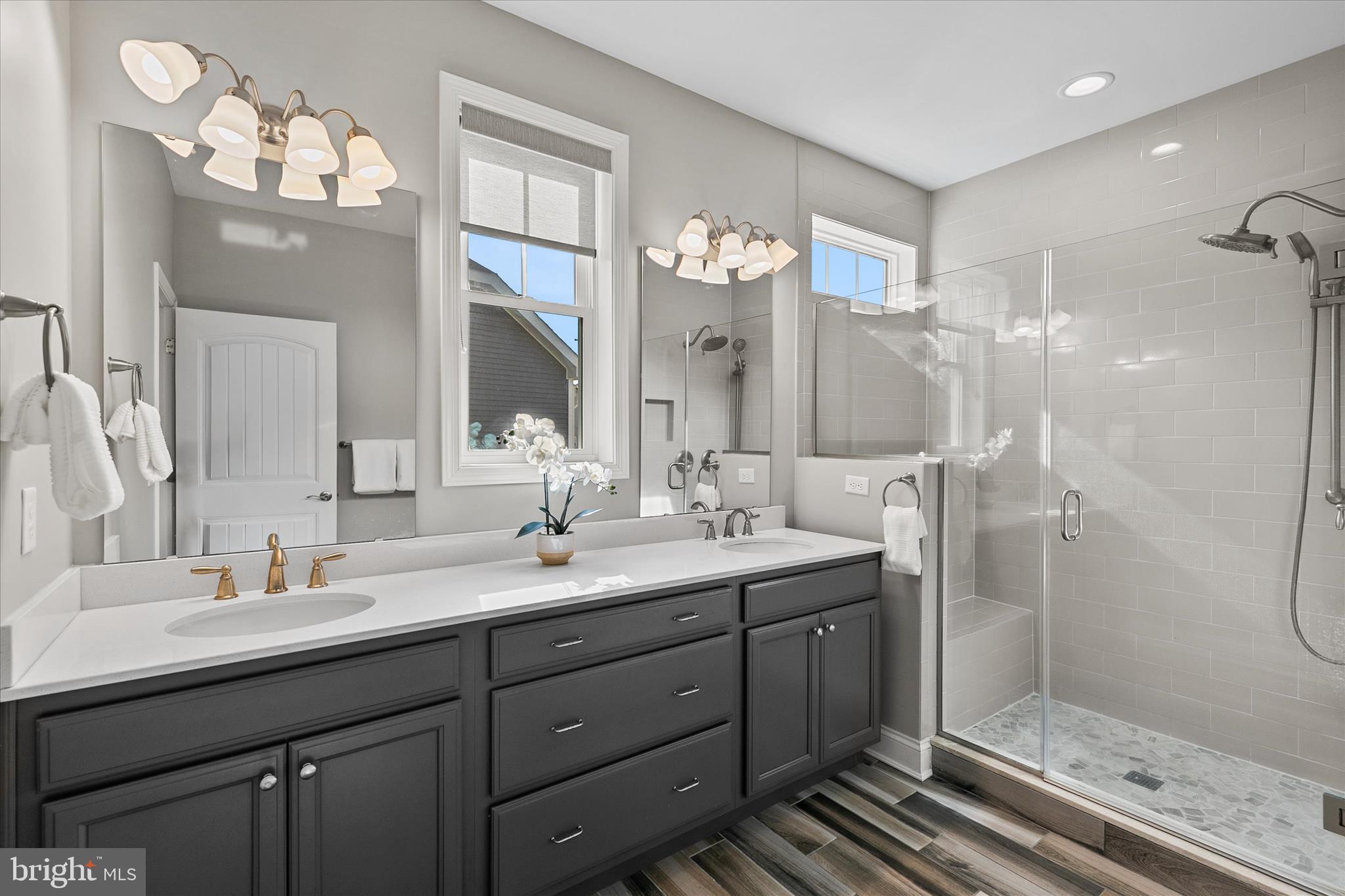 PENINSULA LAKES - Residential