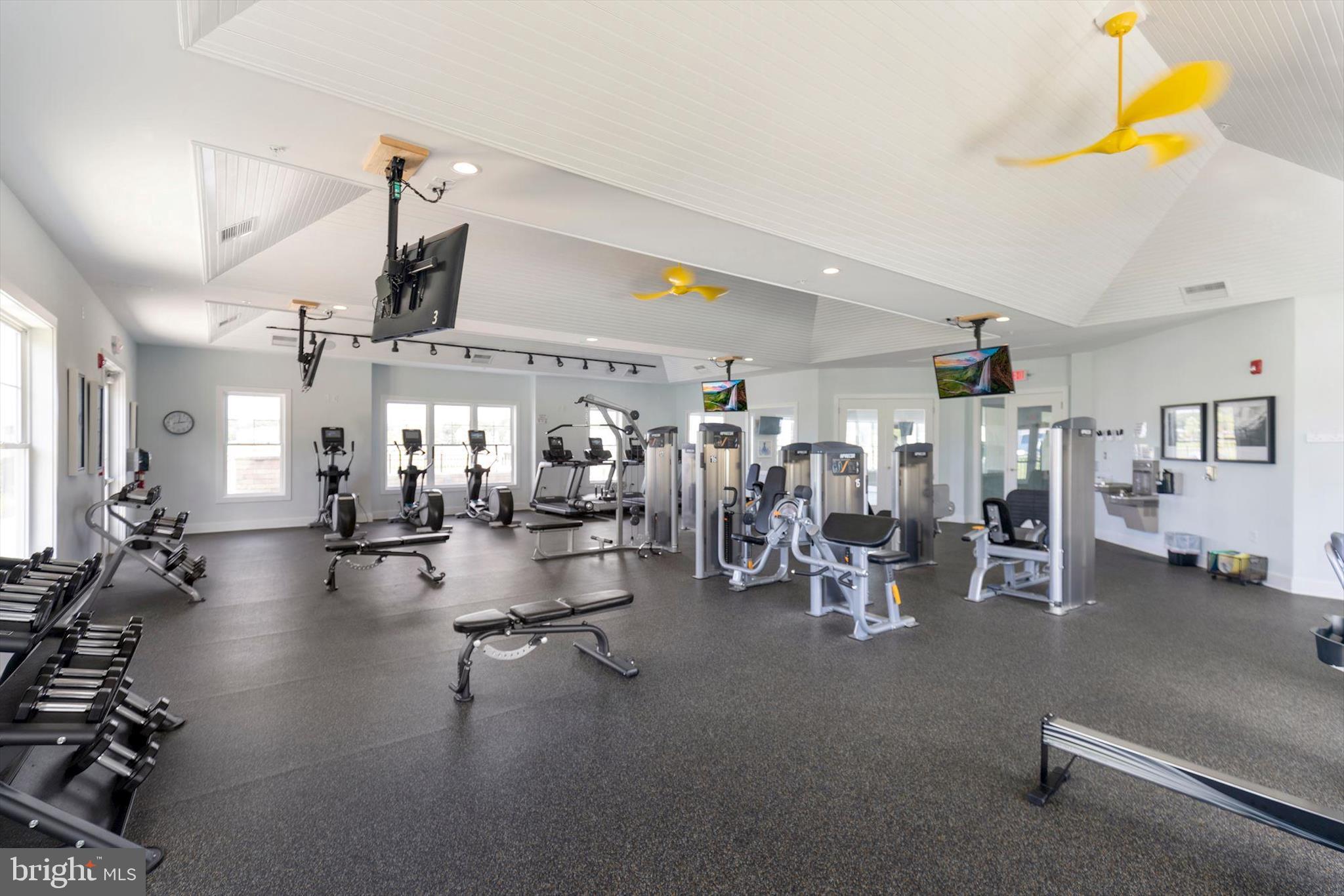 PENINSULA LAKES - Residential