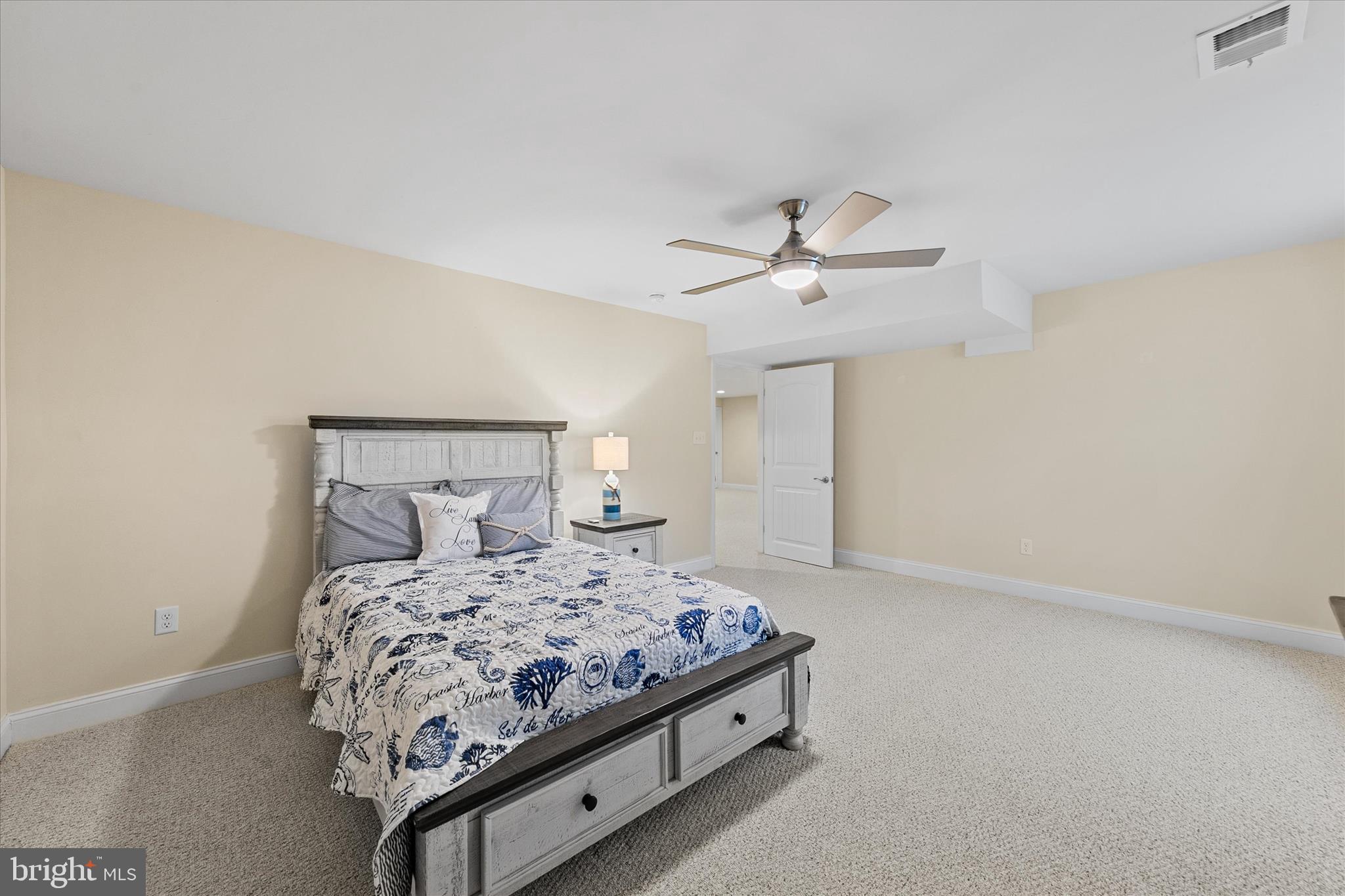 PENINSULA LAKES - Residential