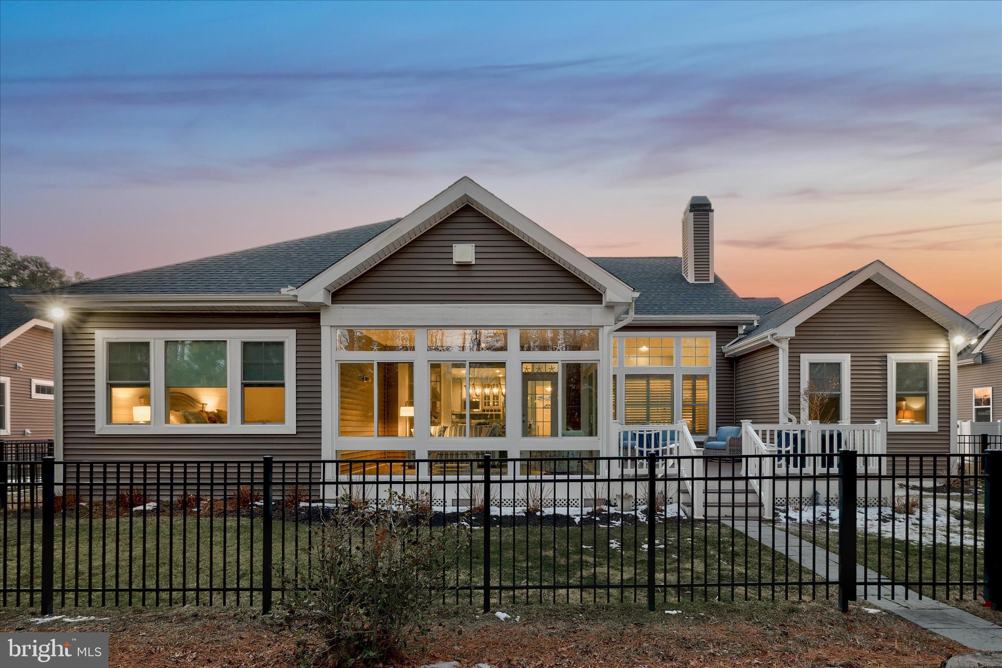 PENINSULA LAKES - Residential