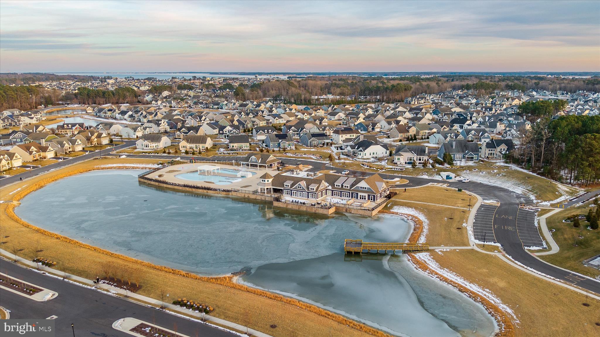 PENINSULA LAKES - Residential