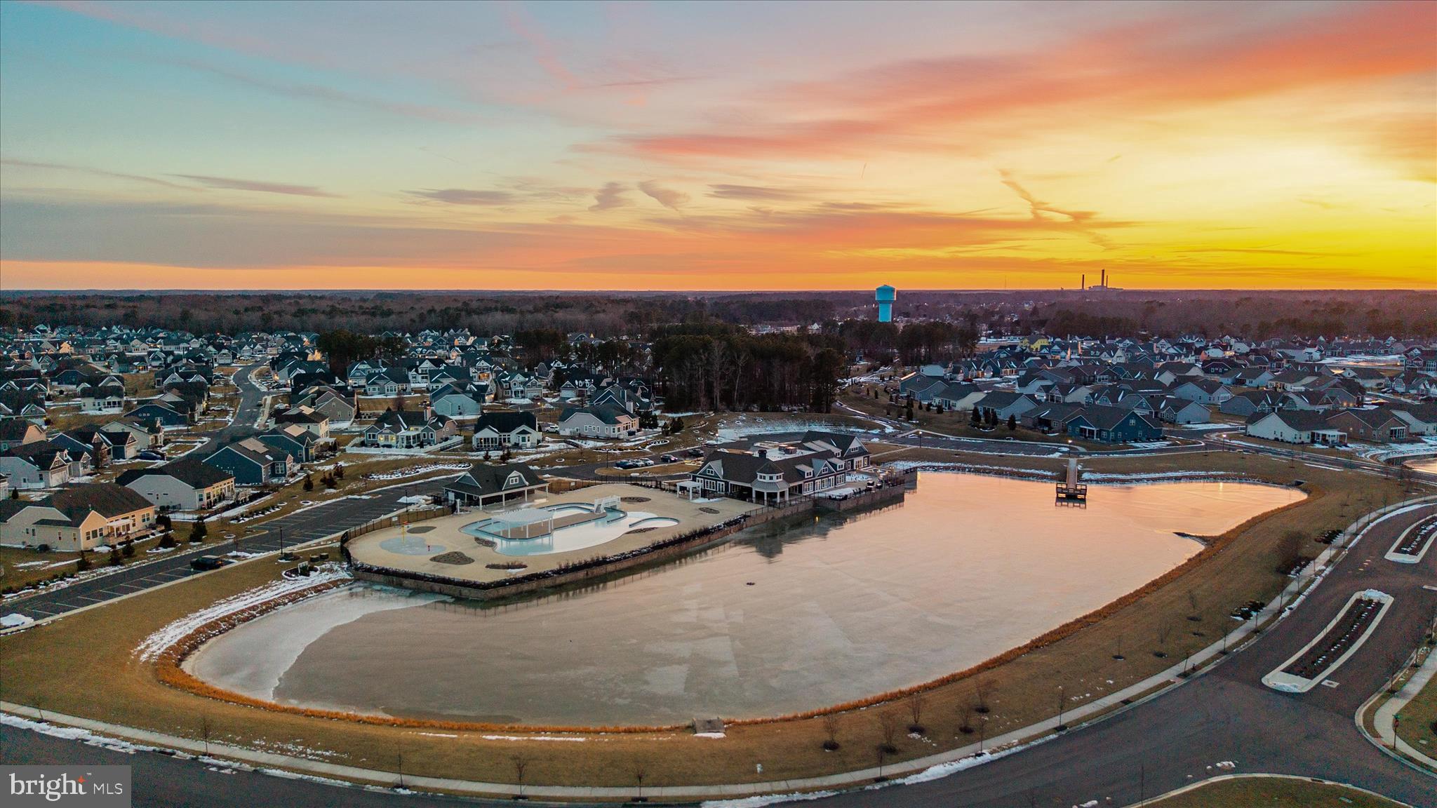 PENINSULA LAKES - Residential