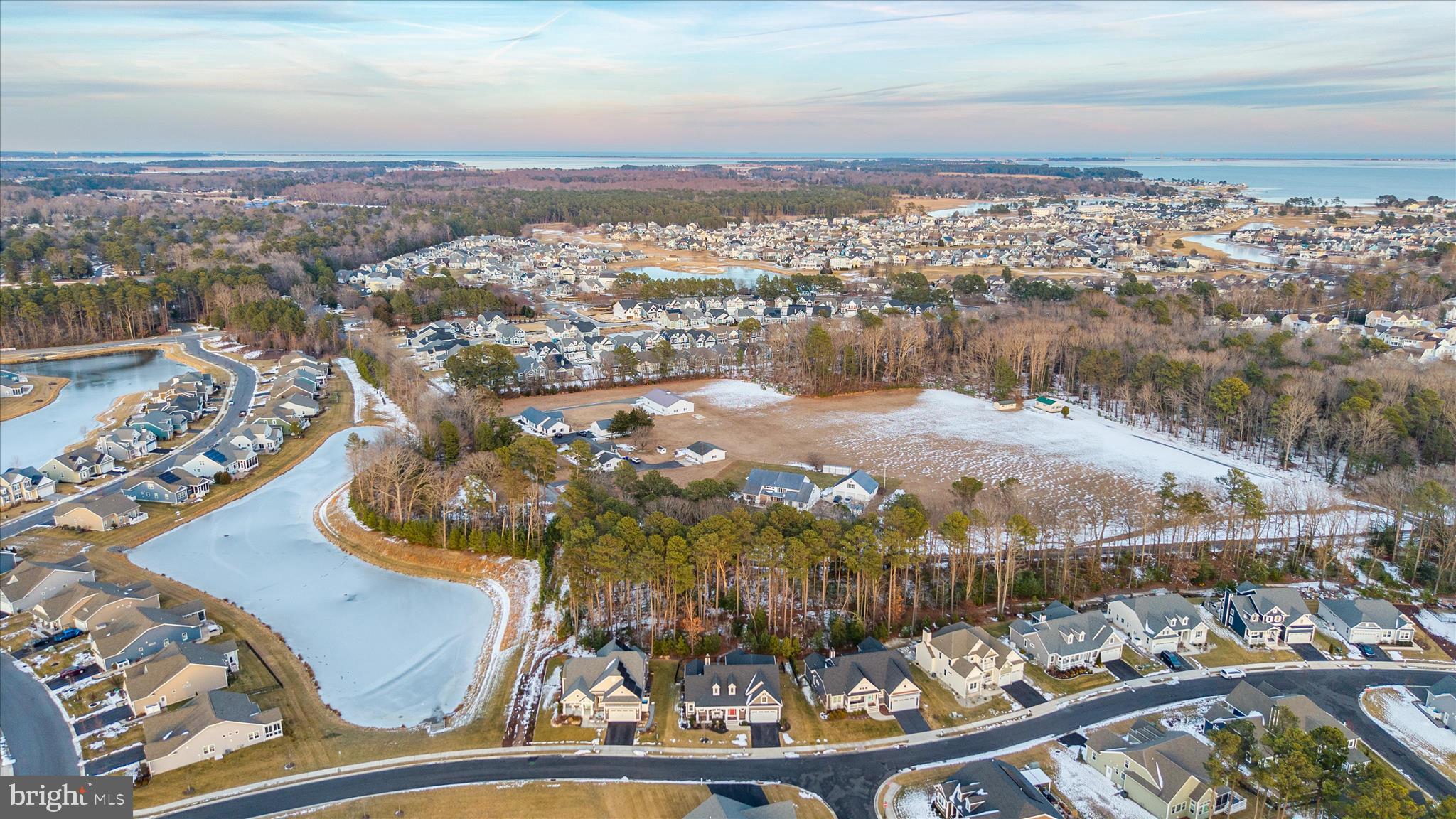 PENINSULA LAKES - Residential