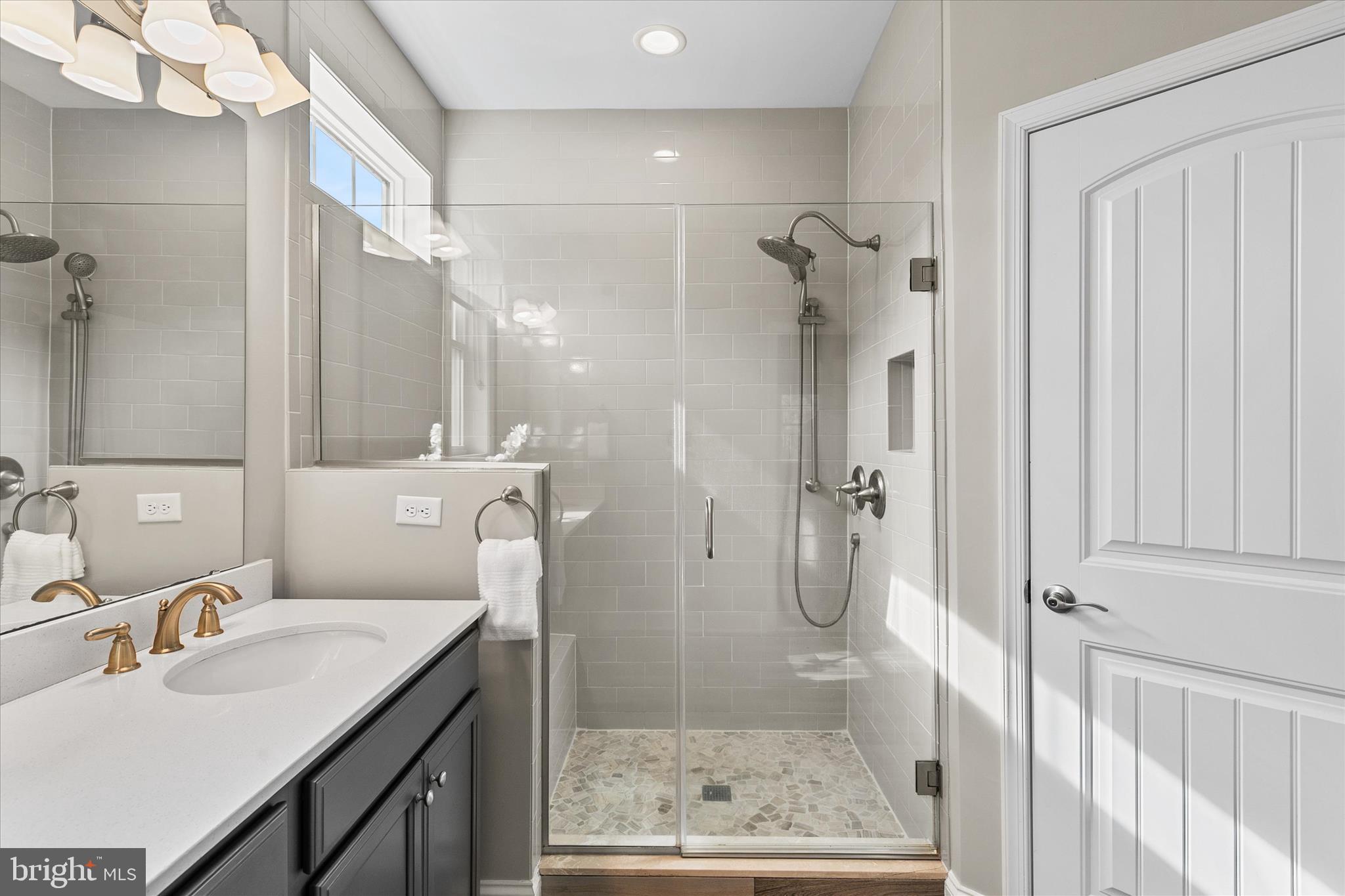 PENINSULA LAKES - Residential