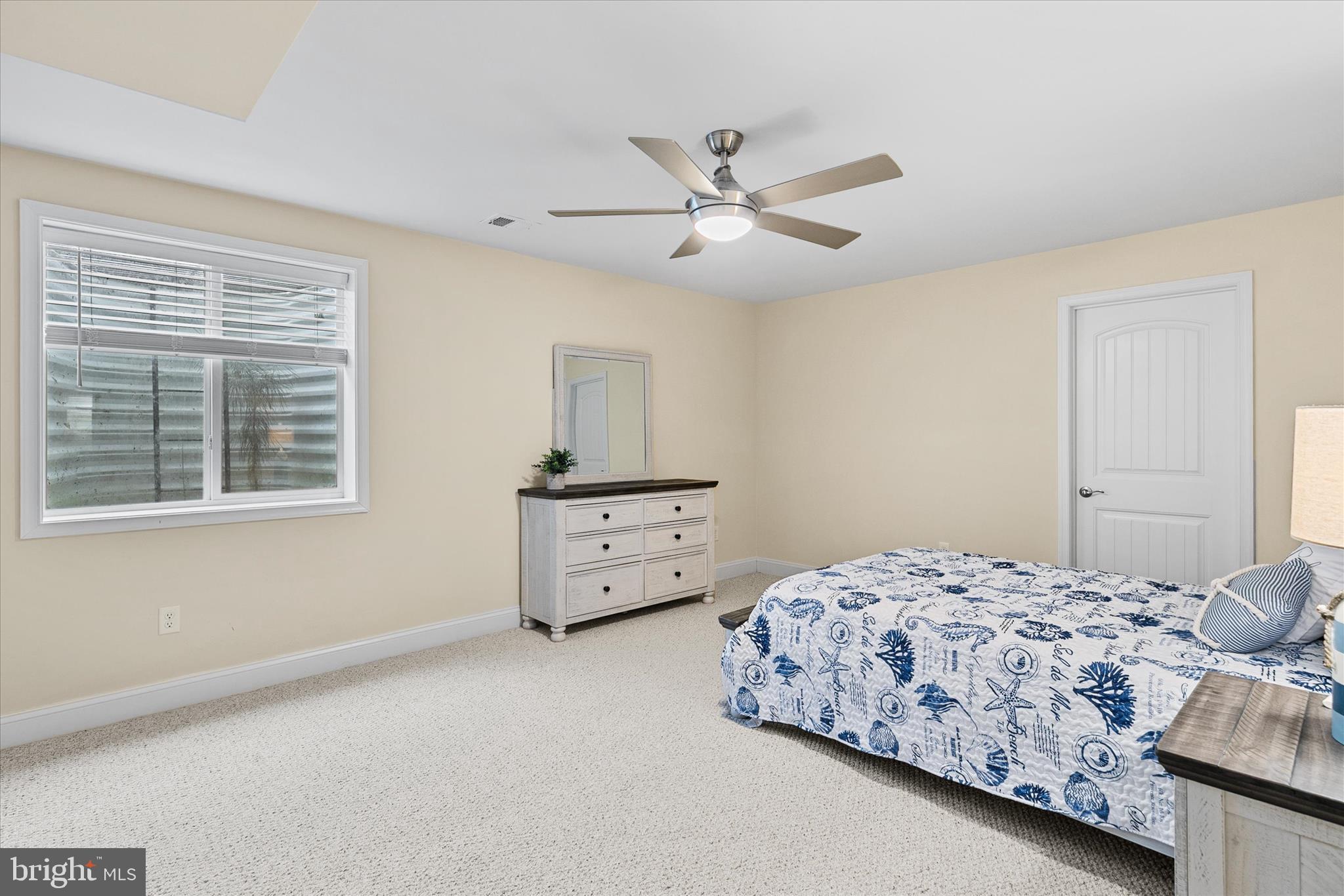 PENINSULA LAKES - Residential