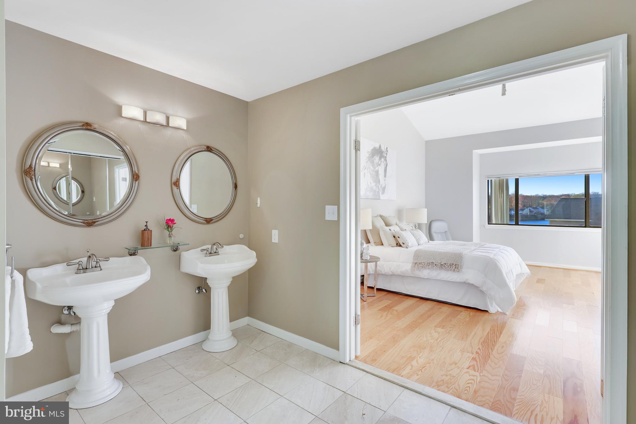 HARBOR POINT - Residential