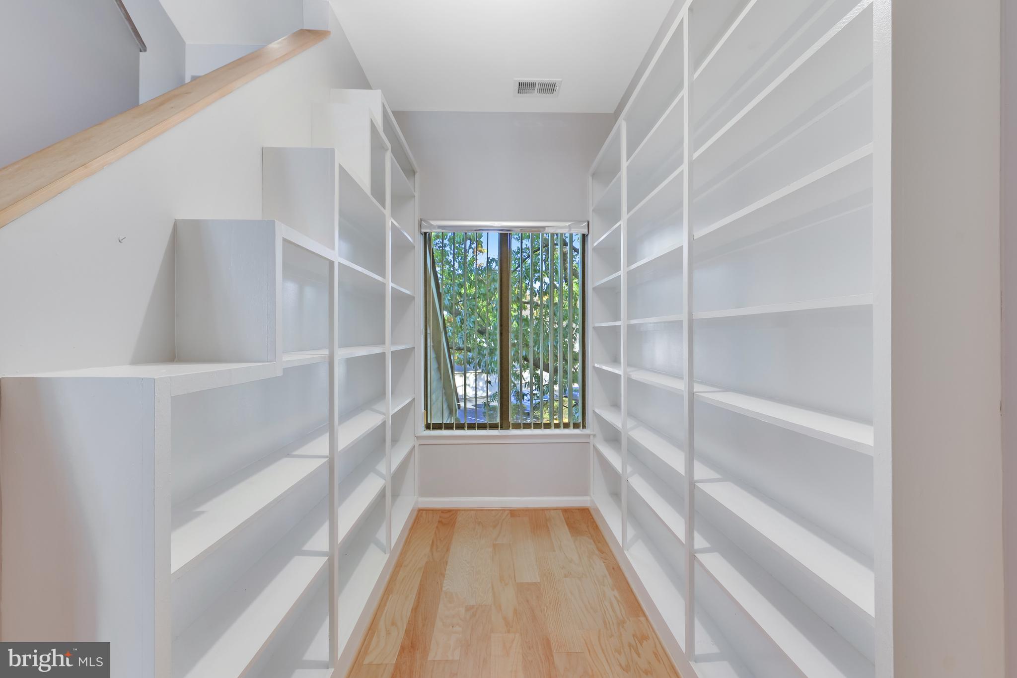 HARBOR POINT - Residential