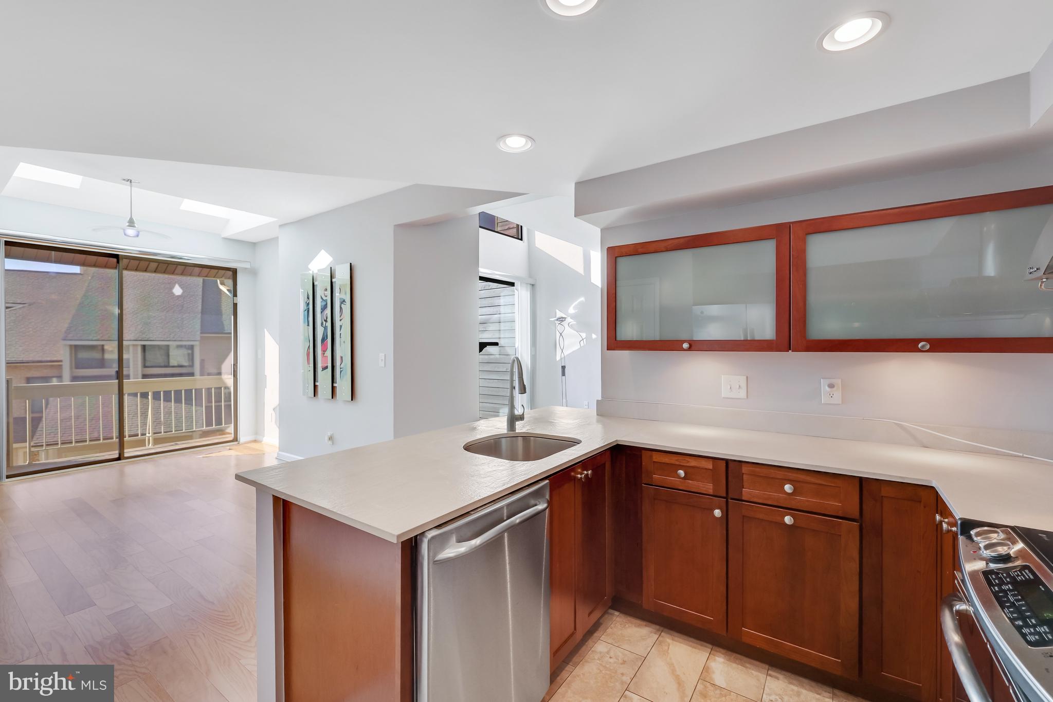 HARBOR POINT - Residential