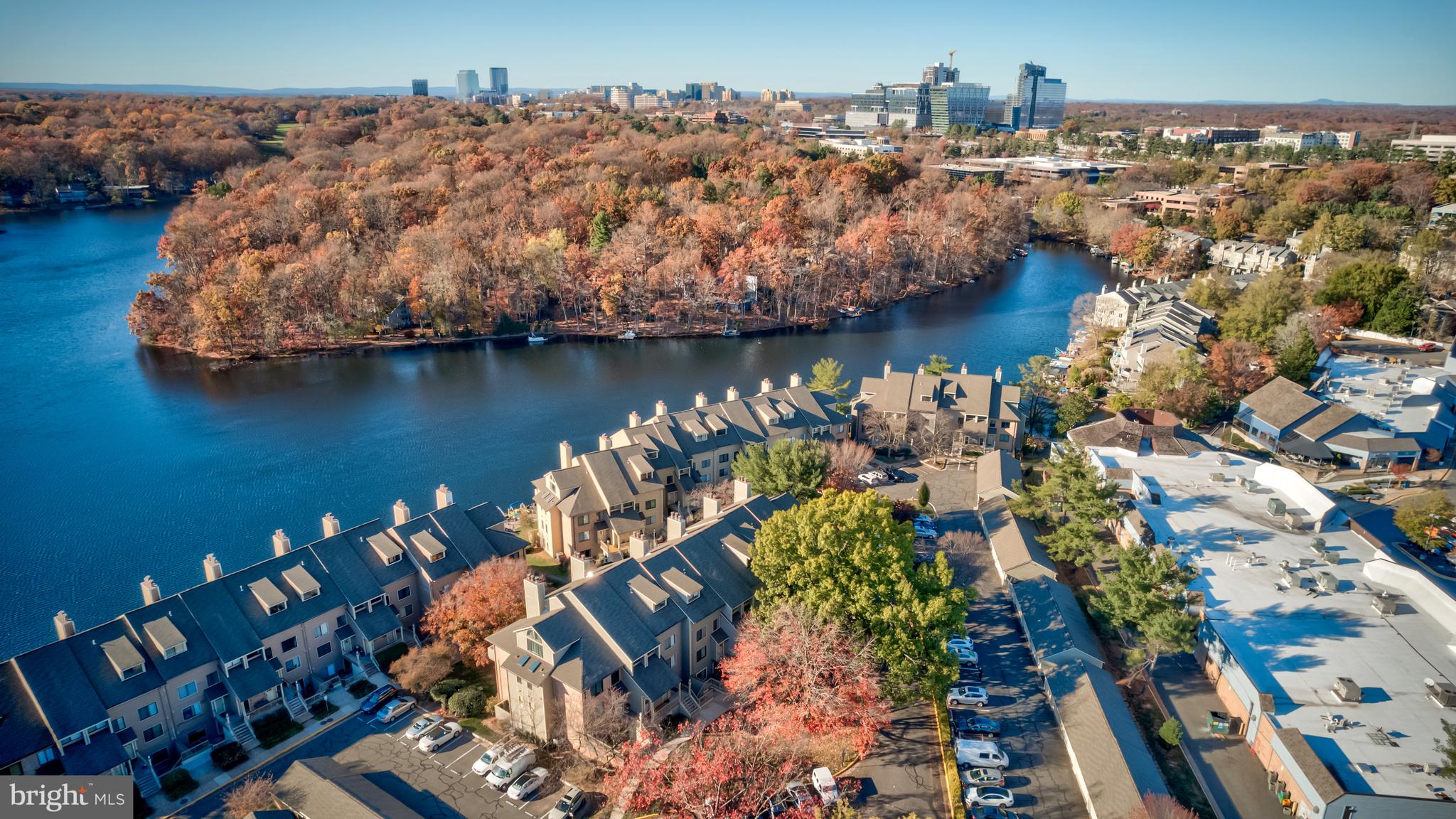 HARBOR POINT - Residential