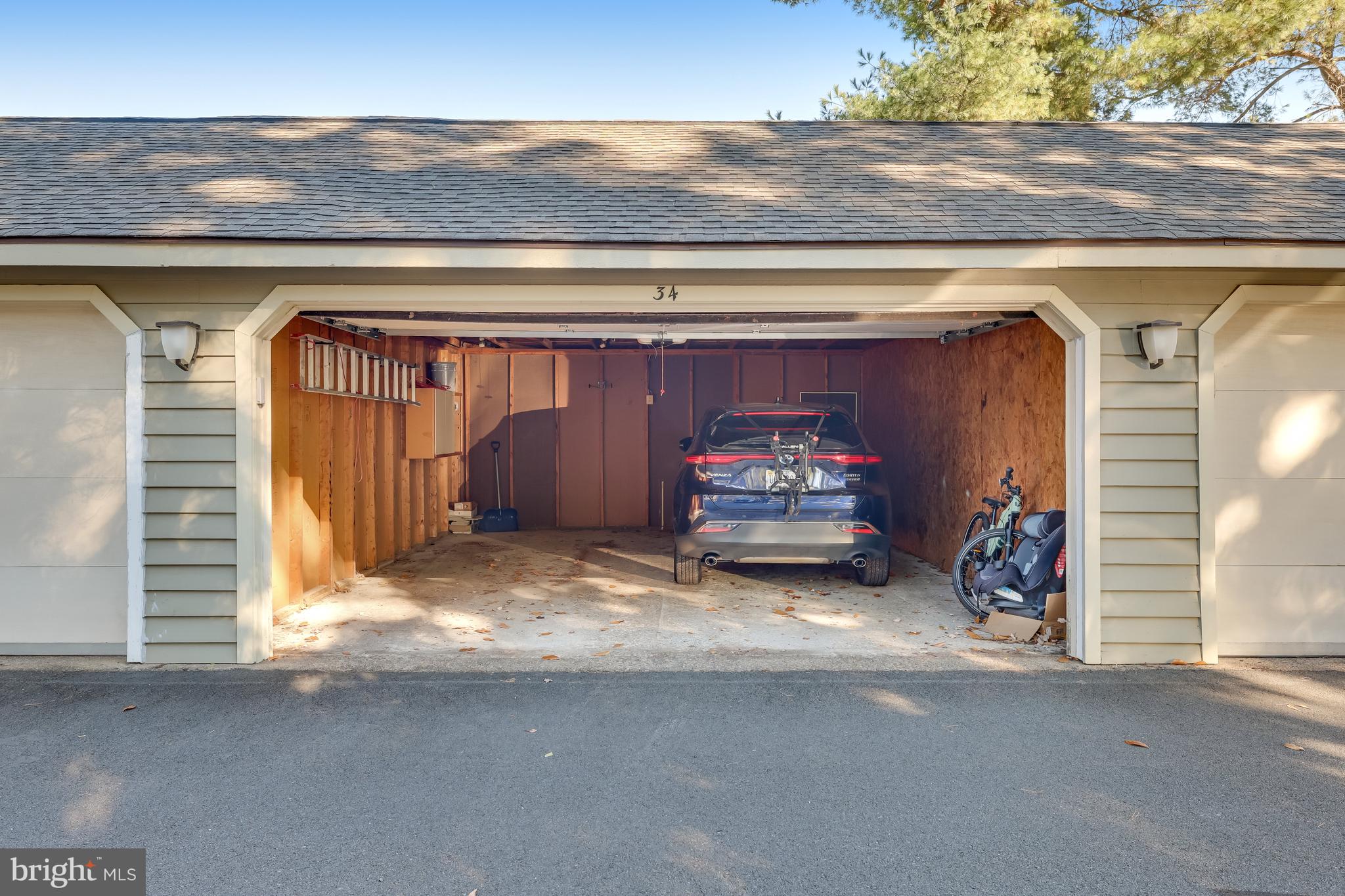 HARBOR POINT - Residential