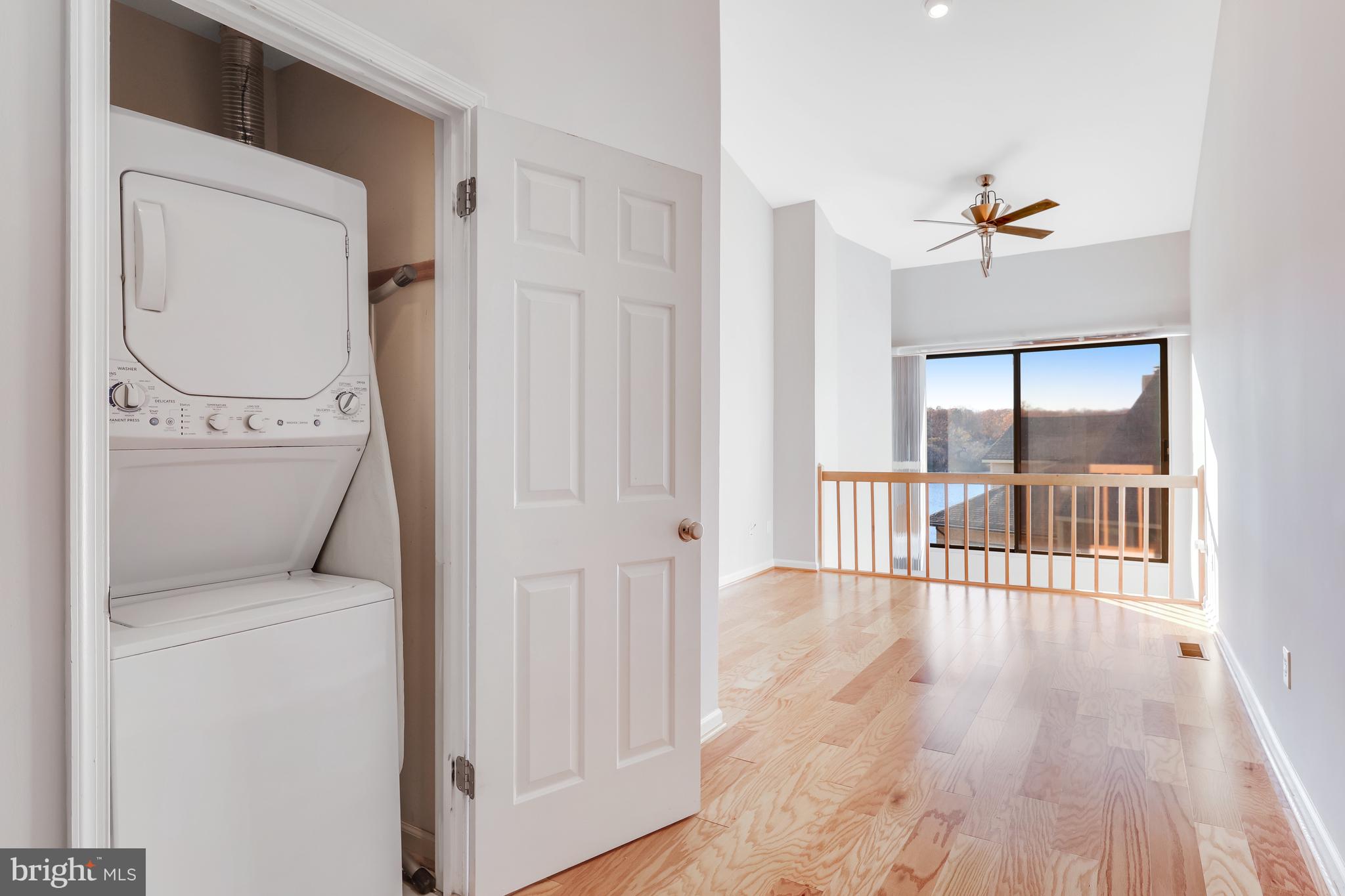 HARBOR POINT - Residential