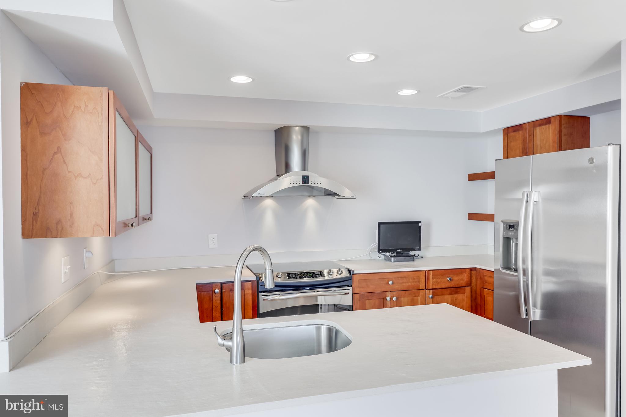 HARBOR POINT - Residential