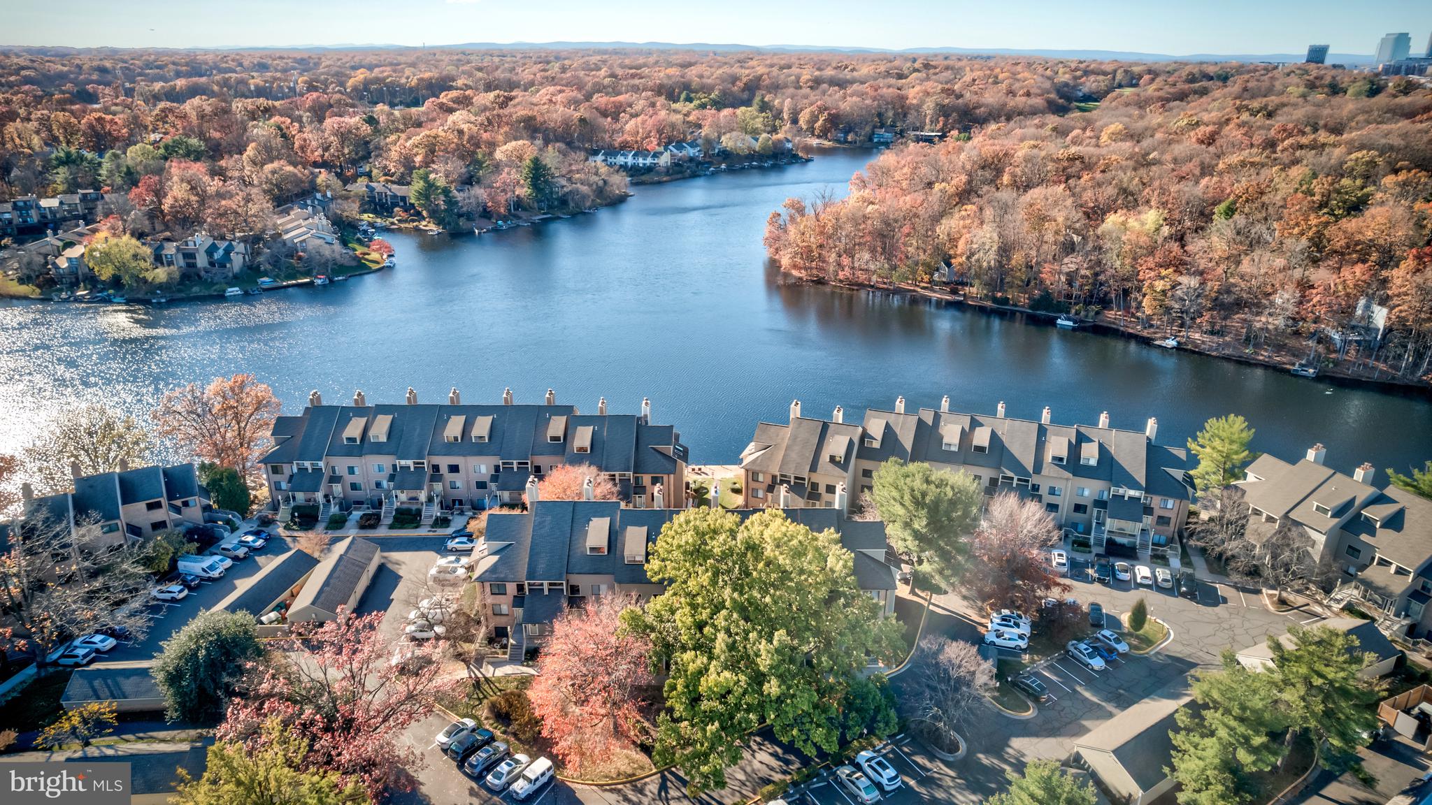 HARBOR POINT - Residential