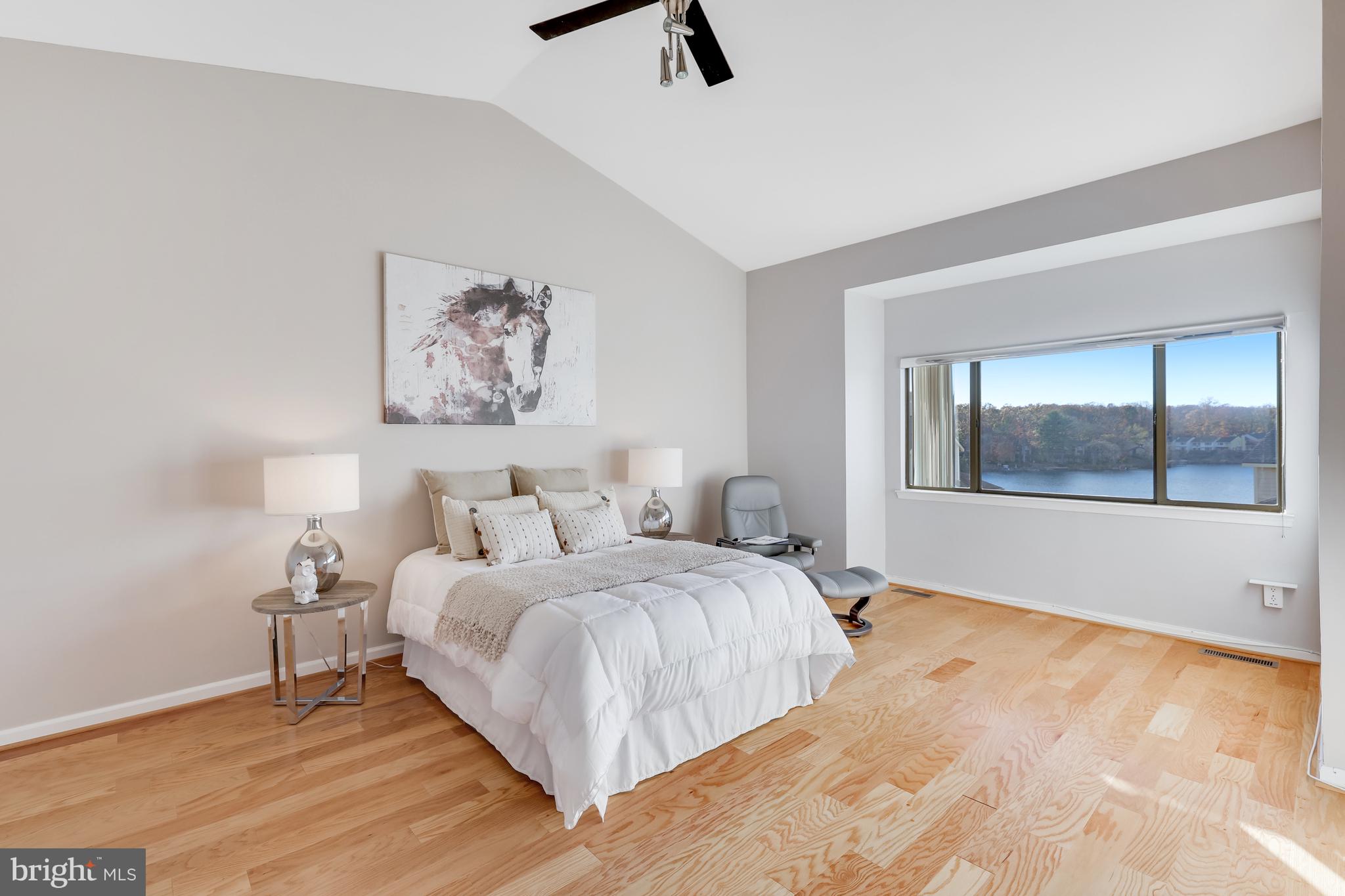 HARBOR POINT - Residential