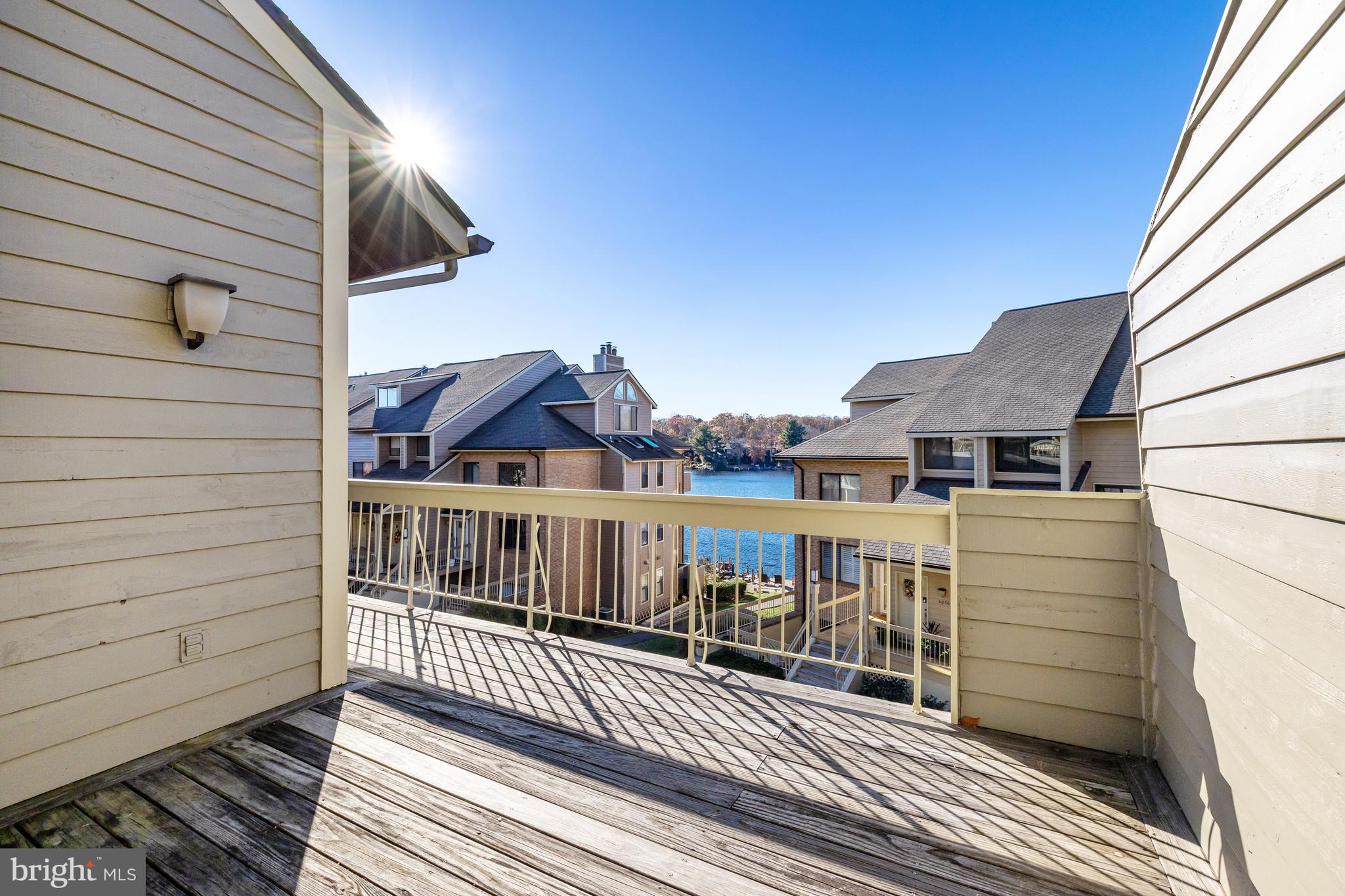 HARBOR POINT - Residential