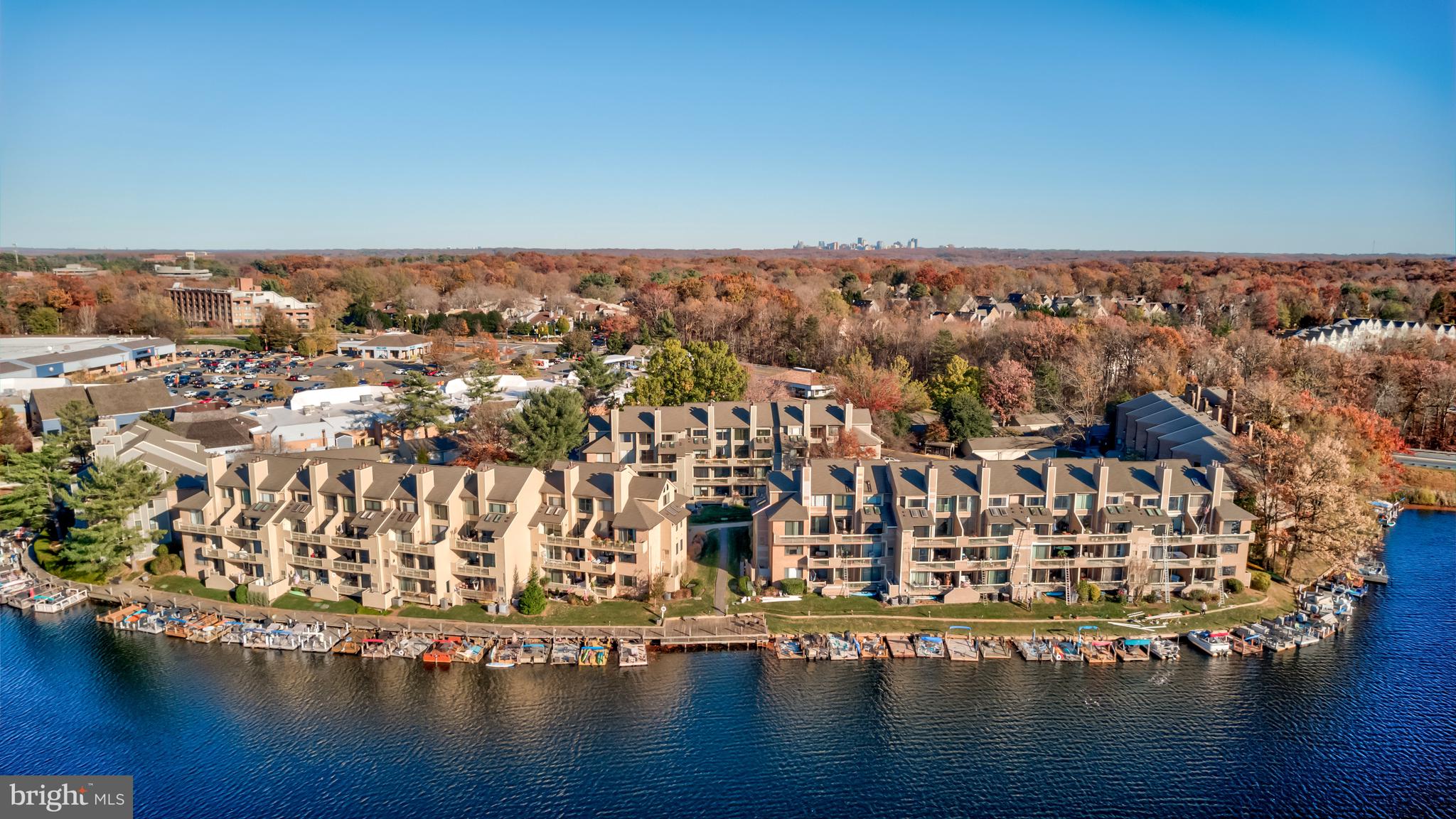 HARBOR POINT - Residential