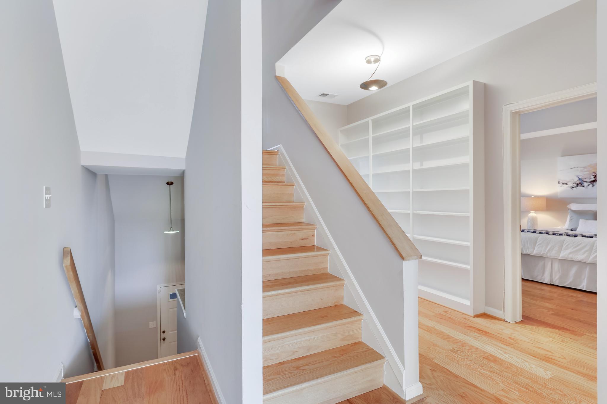 HARBOR POINT - Residential