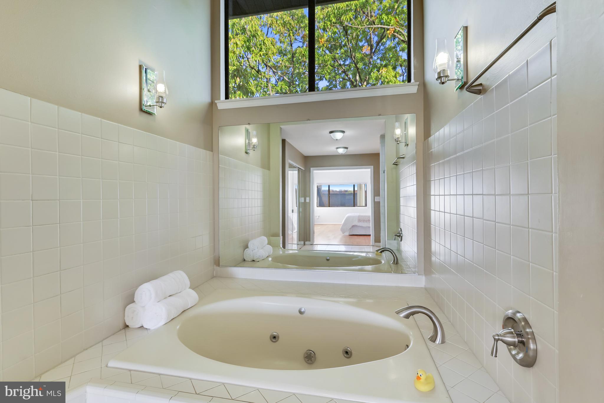 HARBOR POINT - Residential