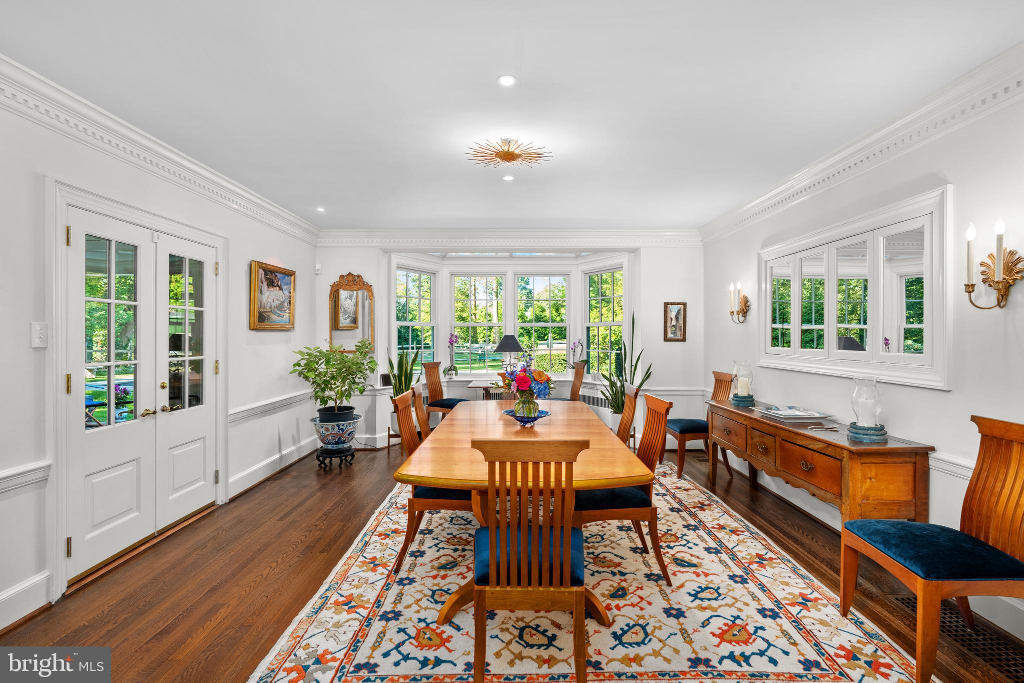 216 LAUREL LANE